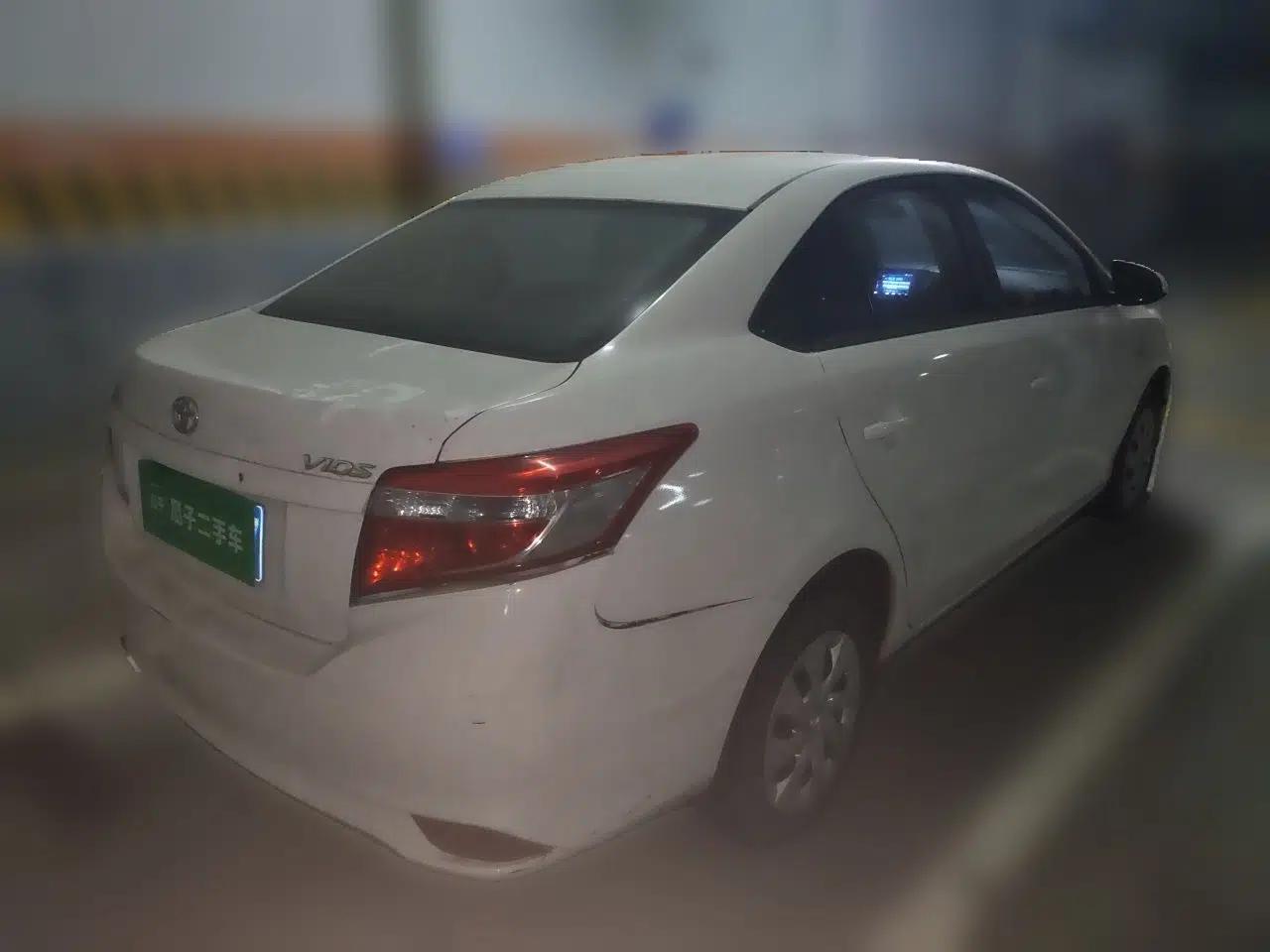 Toyota Vios 2014 1.5L Automatic ZhiZhen Edition — миниатюра 6
