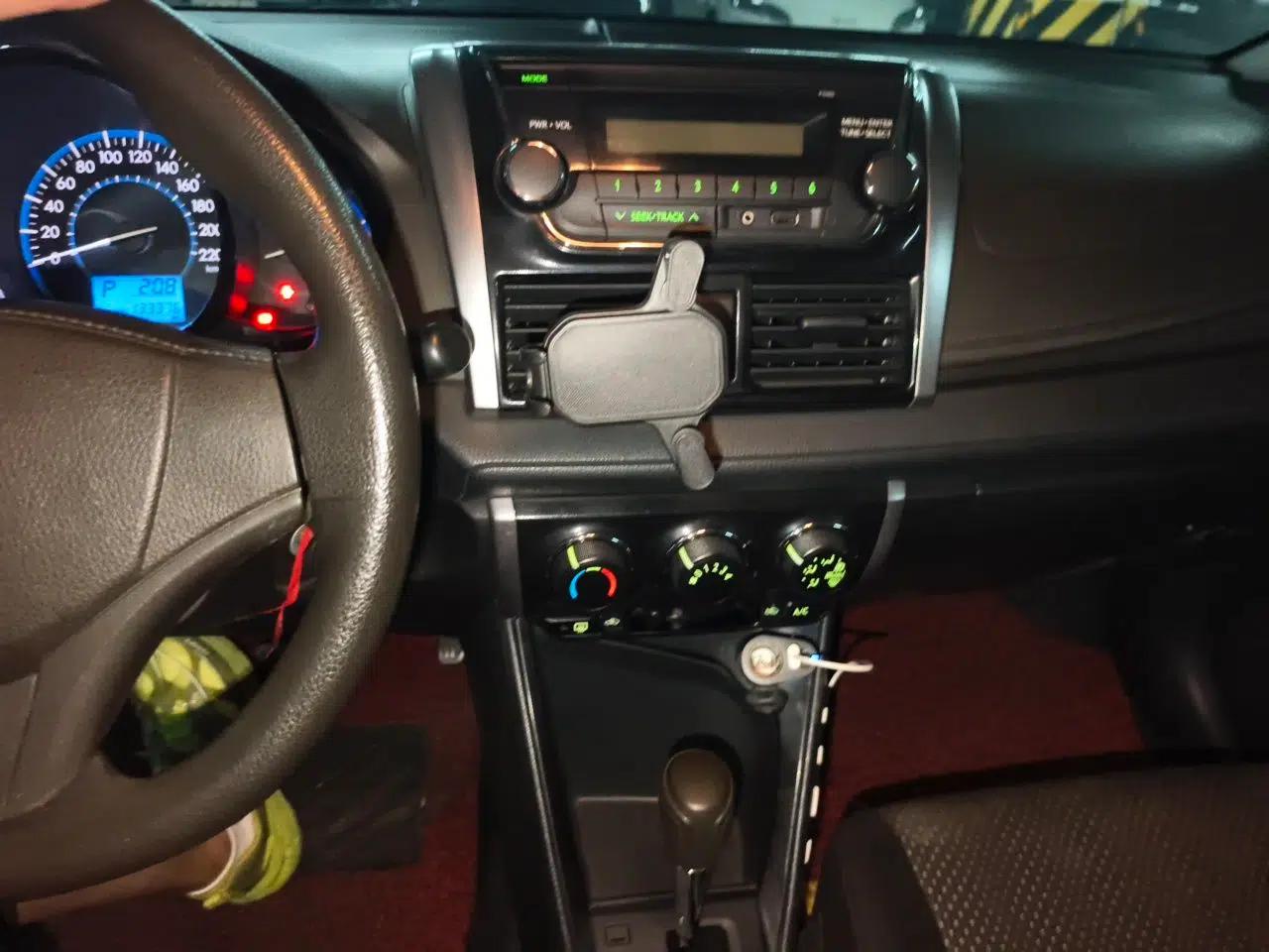 Toyota Vios 2014 1.3L Automatic Standard Edition — миниатюра 13