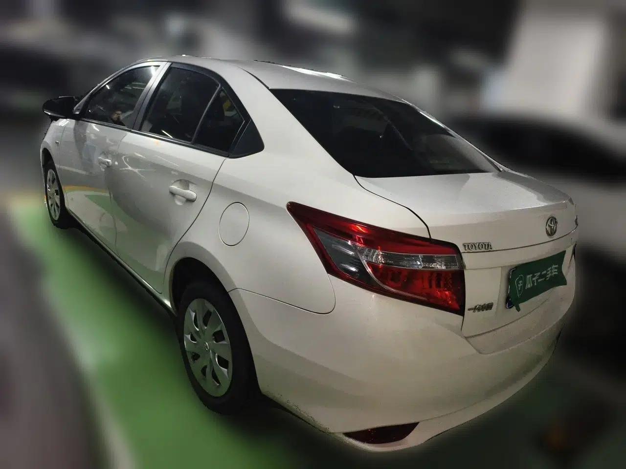 Toyota Vios 2014 1.3L Automatic Standard Edition — миниатюра 4