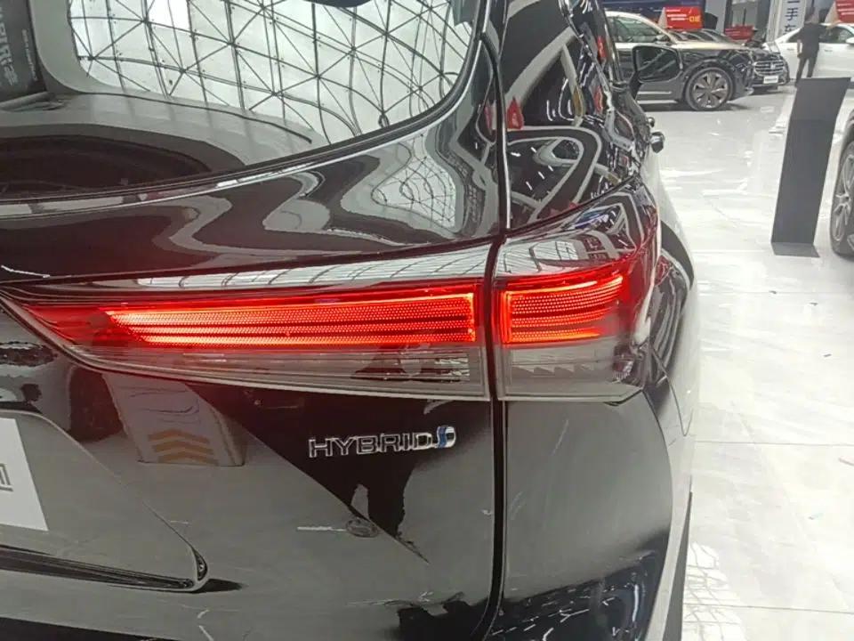 Toyota Crown Kluger 2021 2.5L HEV Four-Wheel Drive Premium Edition — миниатюра 9