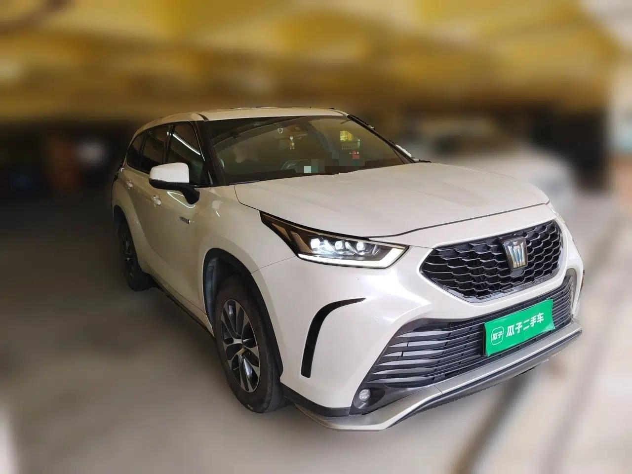 Toyota Crown Kluger 2023 2.5L HEV Two-Wheel Drive Entry Version (5 Seats) — миниатюра 3