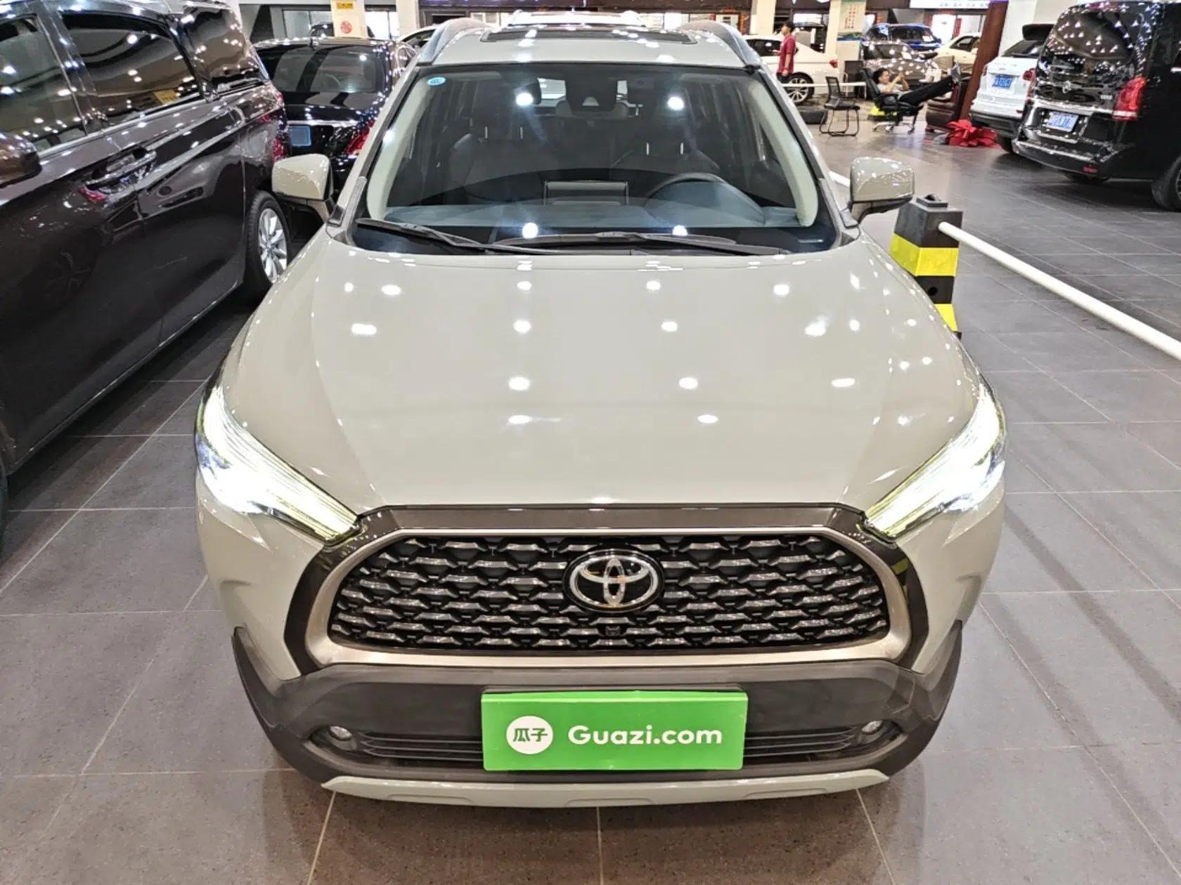 Toyota Corolla Cross 2022 2.0L Flagship Edition — миниатюра 2