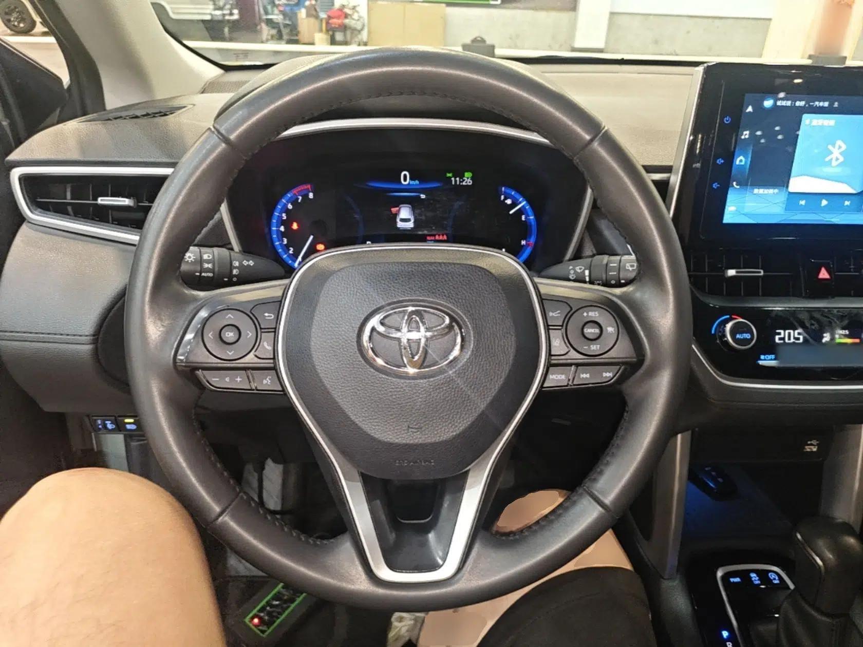 Toyota Corolla Cross 2022 2.0L Flagship Edition — миниатюра 13