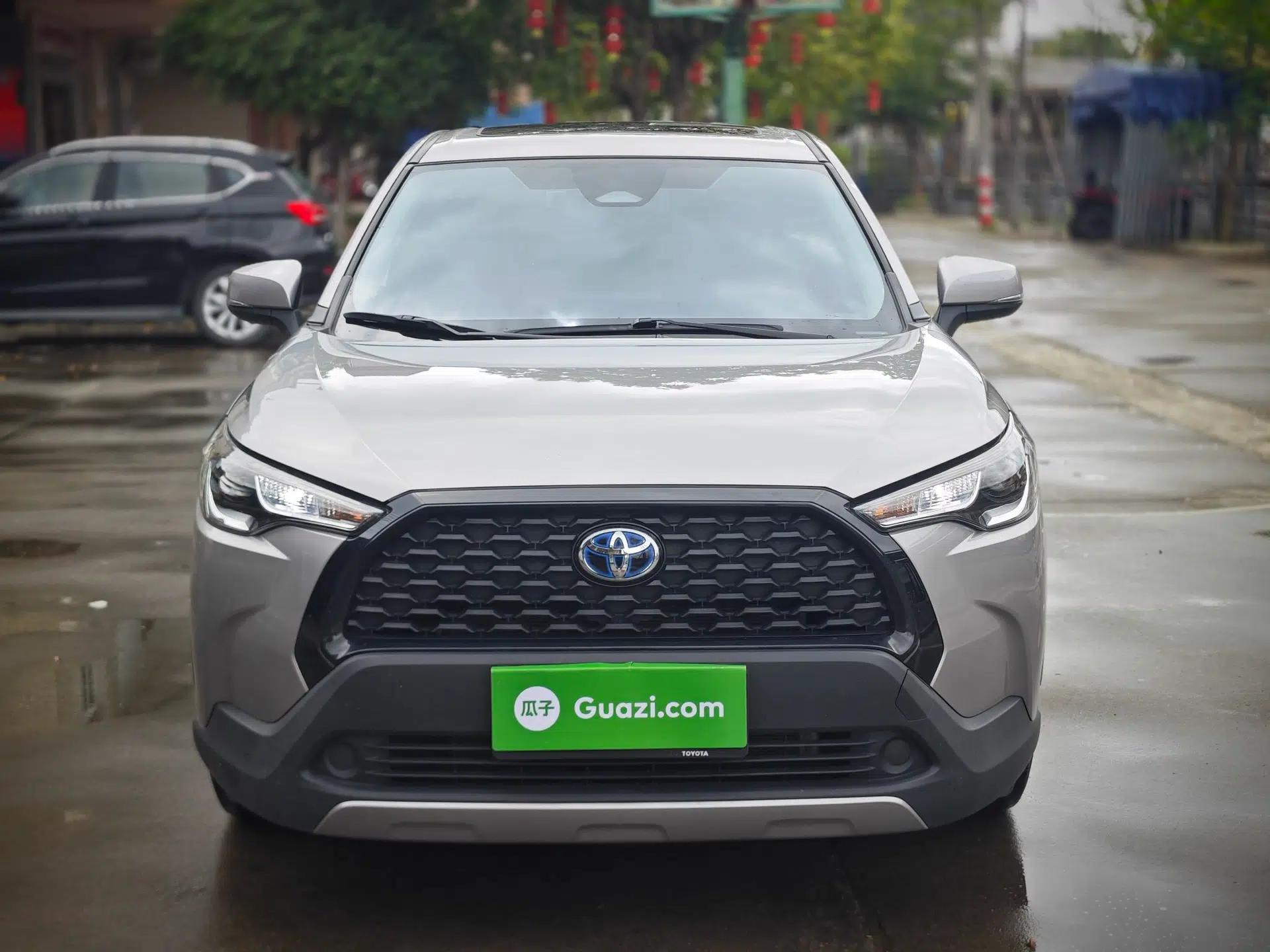 Toyota Corolla Cross 2023 Dual-Motor 2.0L Elite Edition — миниатюра 12