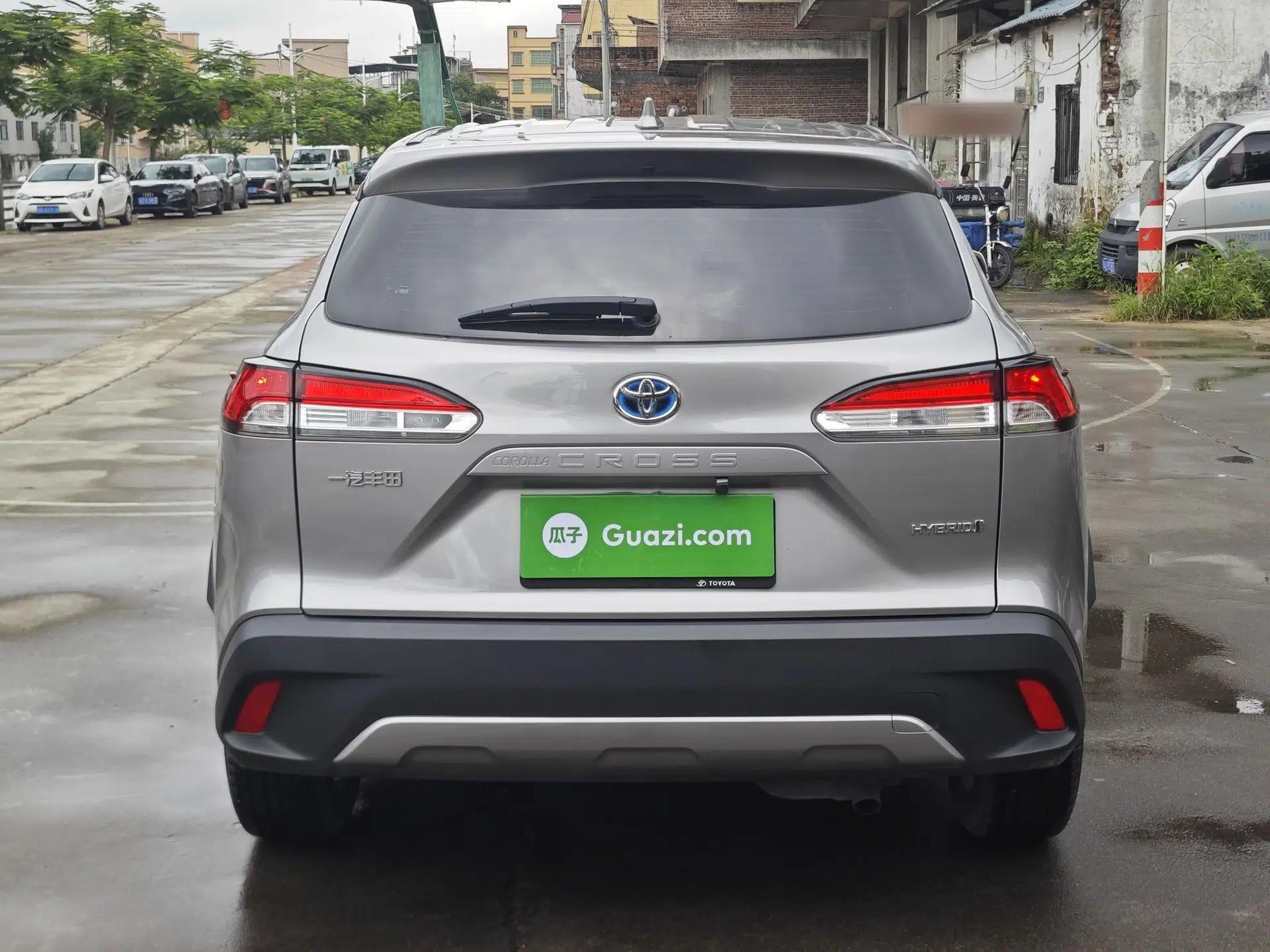 Toyota Corolla Cross 2023 Dual-Motor 2.0L Elite Edition — миниатюра 13