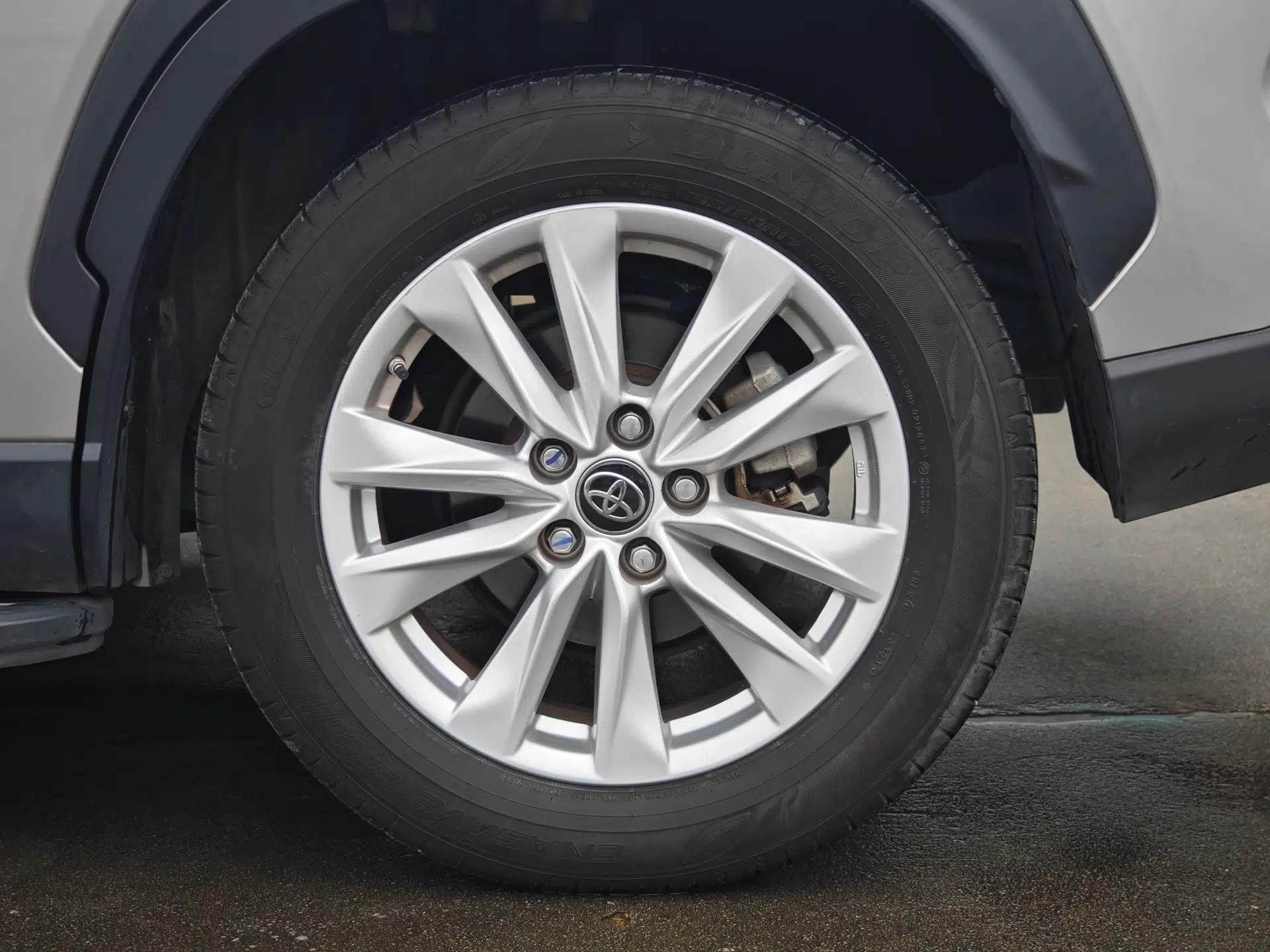 Toyota Corolla Cross 2023 Dual-Motor 2.0L Elite Edition — миниатюра 19