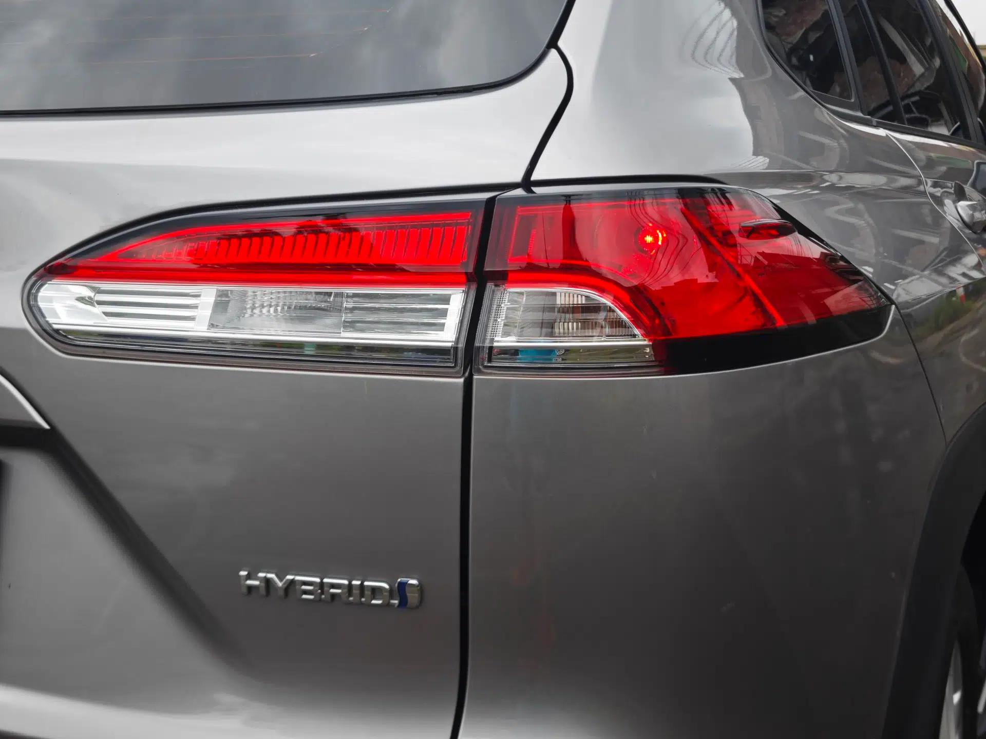 Toyota Corolla Cross 2023 Dual-Motor 2.0L Elite Edition — миниатюра 20