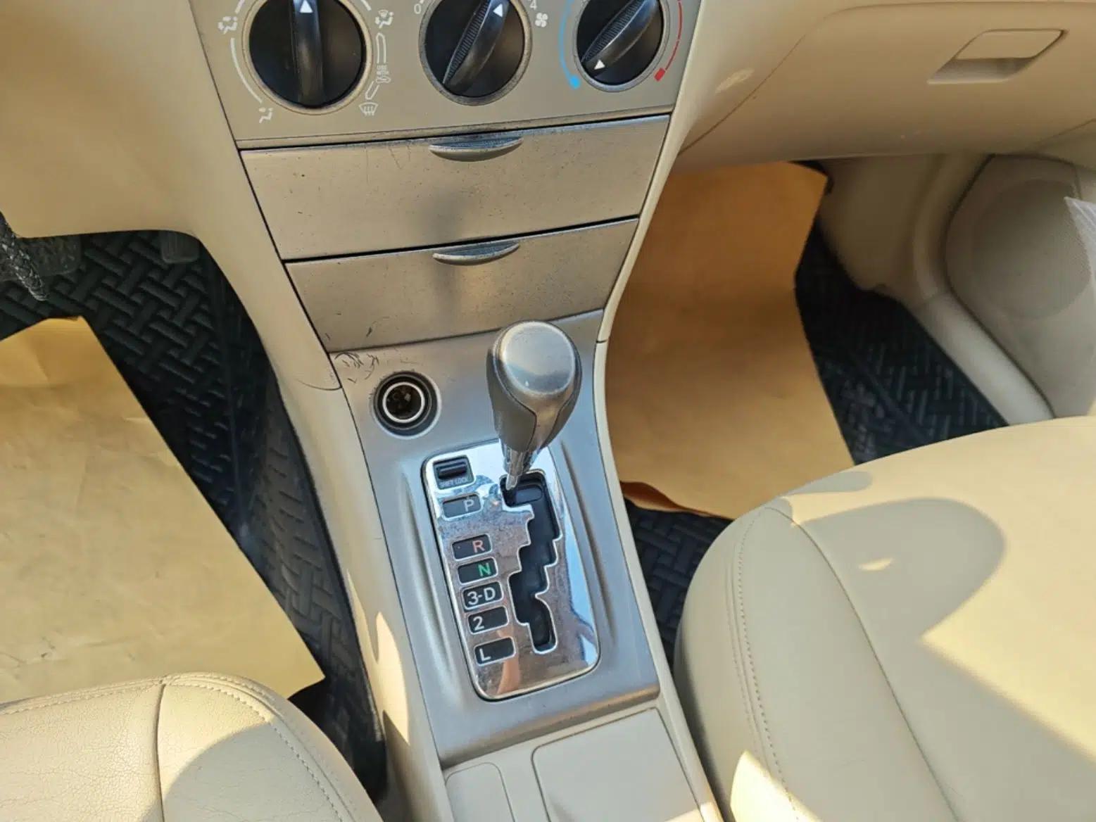 Toyota Corolla EX 2013 1.6L Automatic Excellence Edition — миниатюра 16