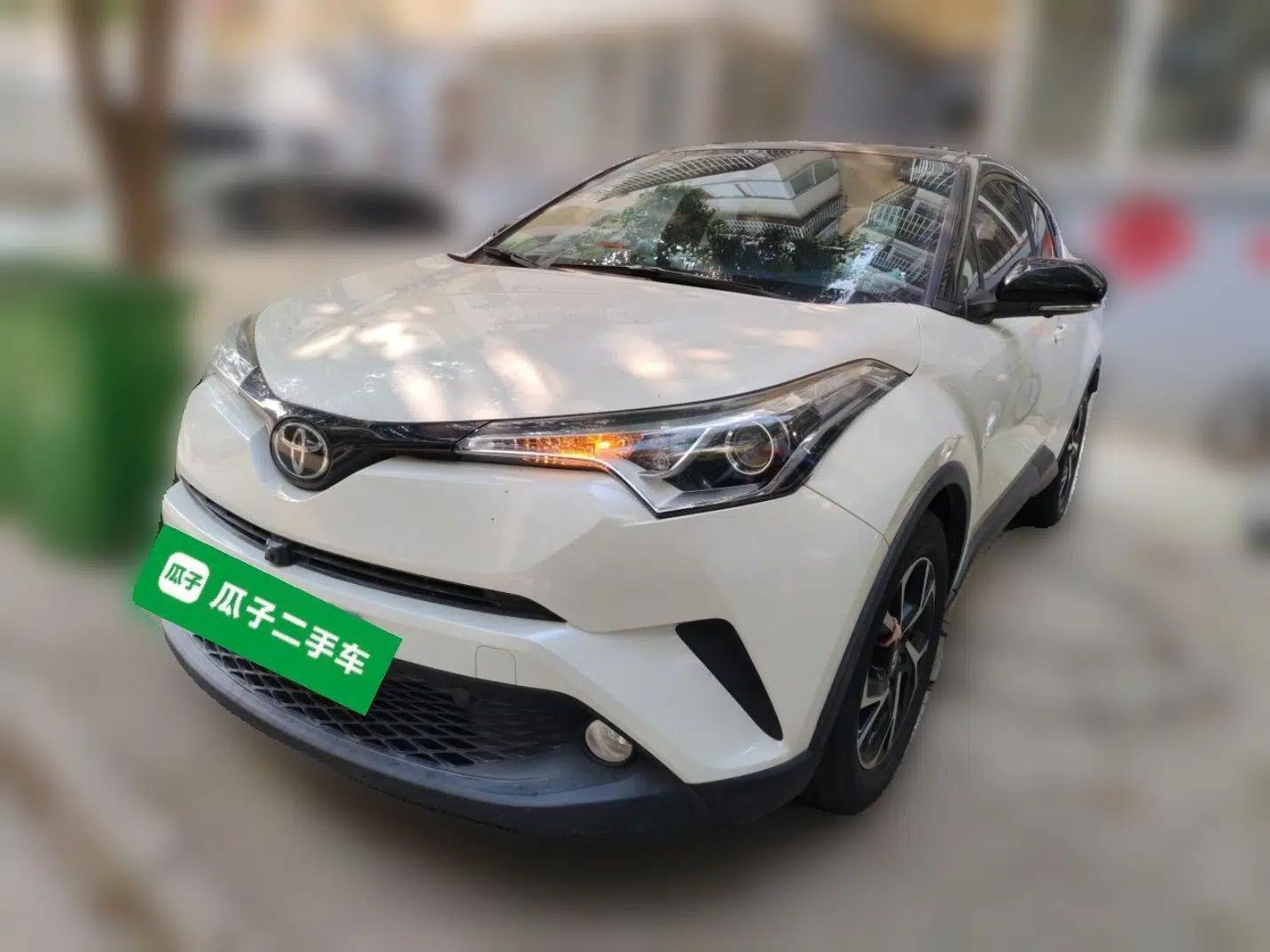 Toyota C-HR 2020 2.0L Leading Edition — миниатюра 1