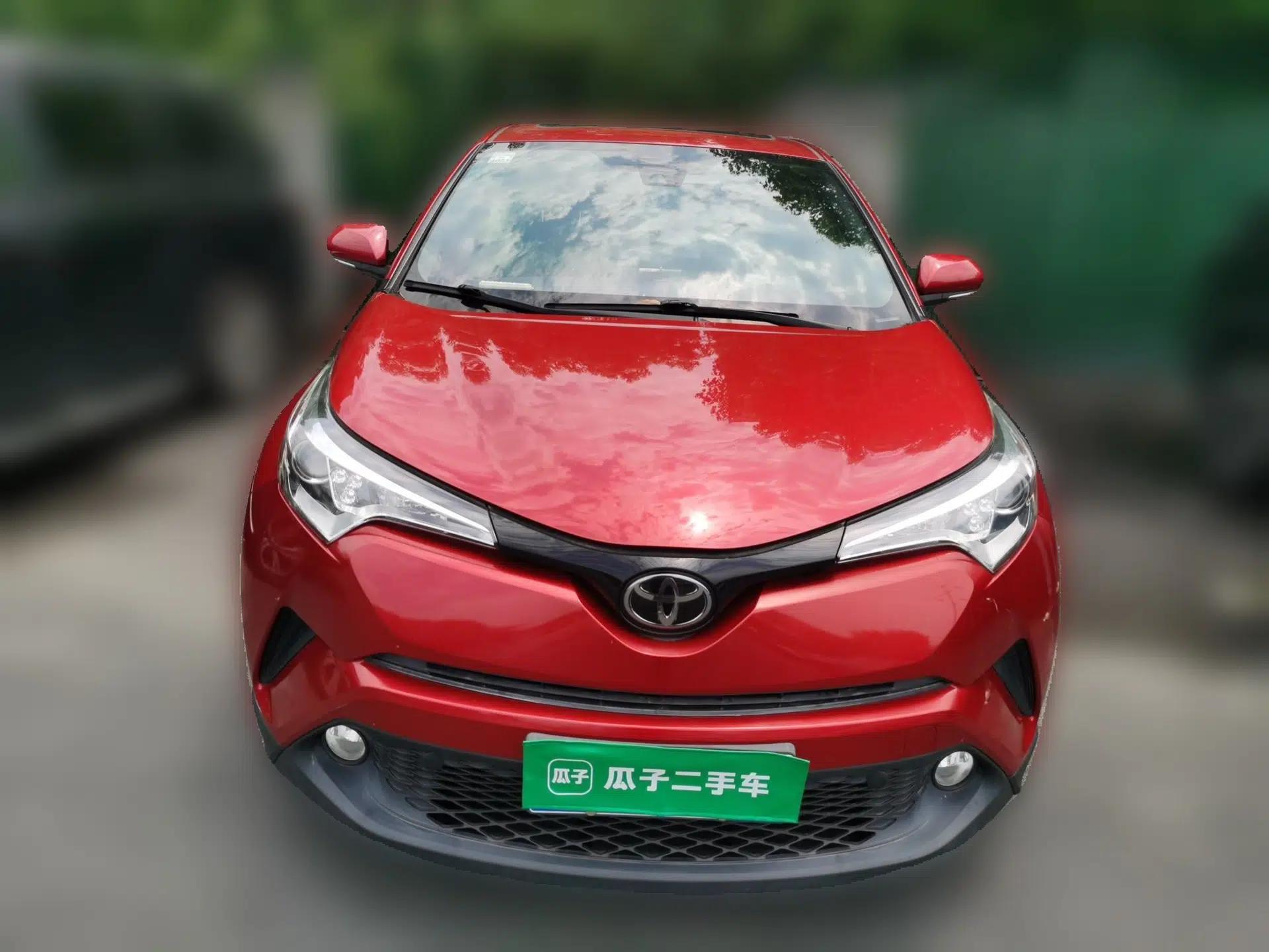 Toyota C-HR 2018 2.0L Leading with Sunroof China VI Standard — миниатюра 2