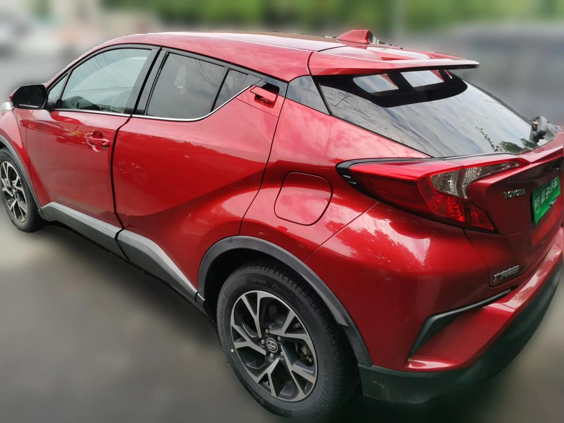 Toyota C-HR 2018 2.0L Leading with Sunroof China VI Standard — миниатюра 4