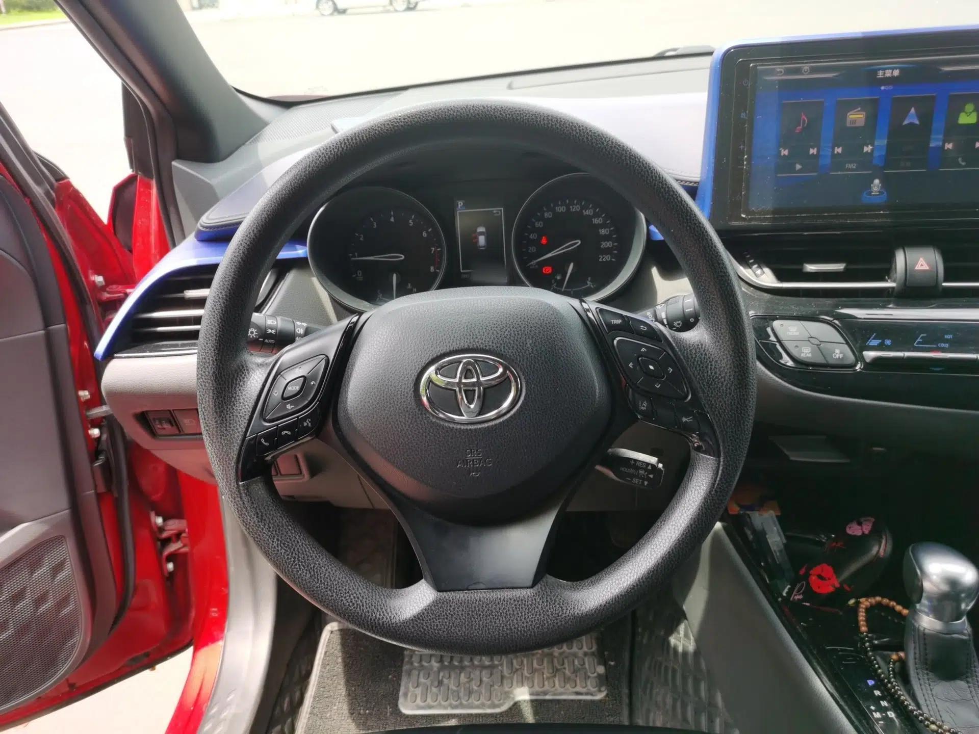 Toyota C-HR 2018 2.0L Leading with Sunroof China VI Standard — миниатюра 10