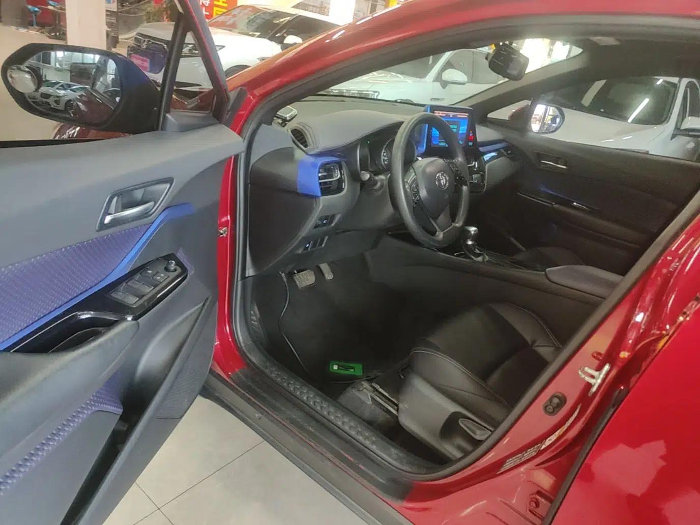 Toyota C-HR 2018 2.0L Leading Edition China V-standard — миниатюра 18