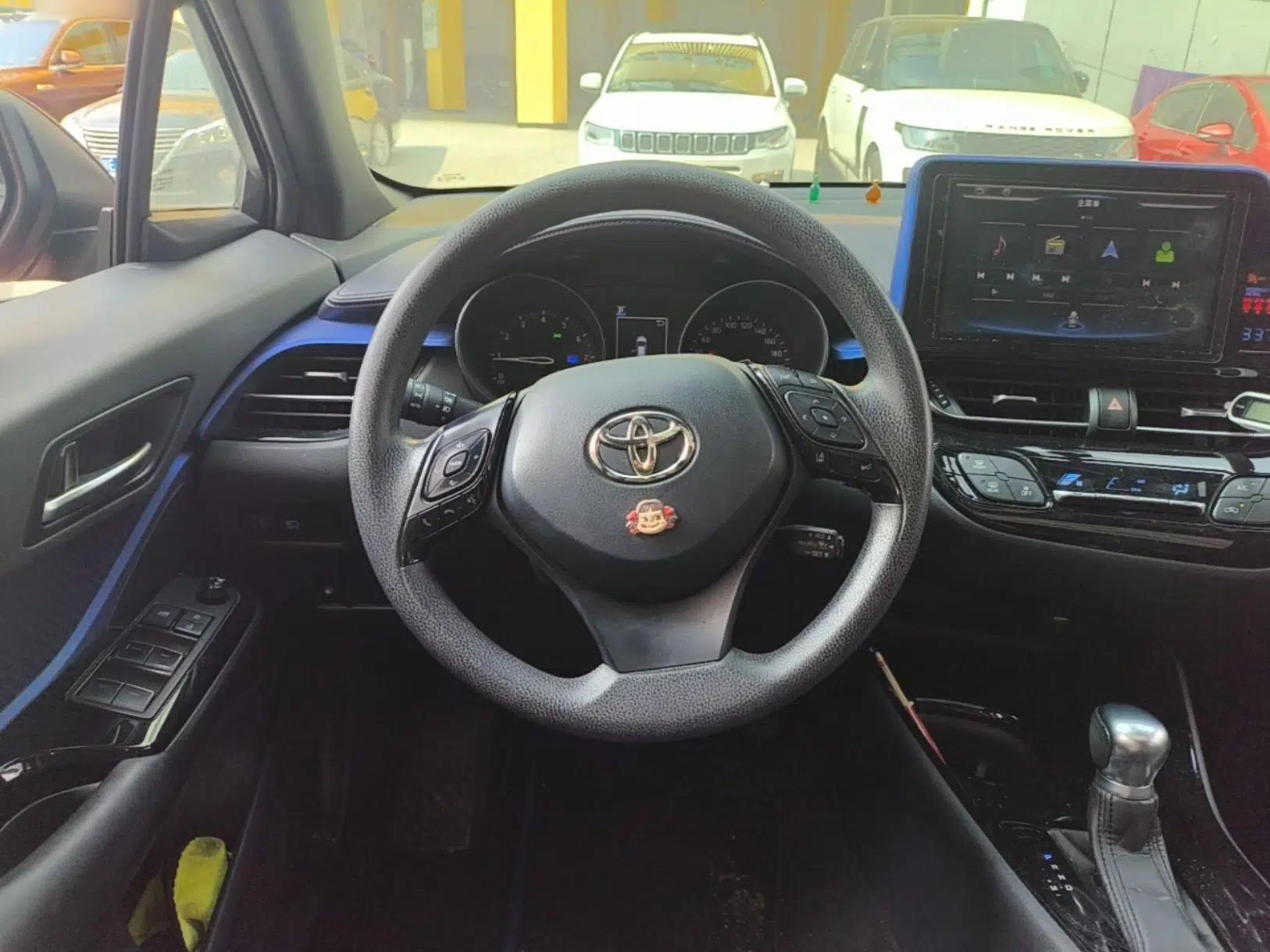 Toyota C-HR 2020 2.0L Leading Edition — миниатюра 13