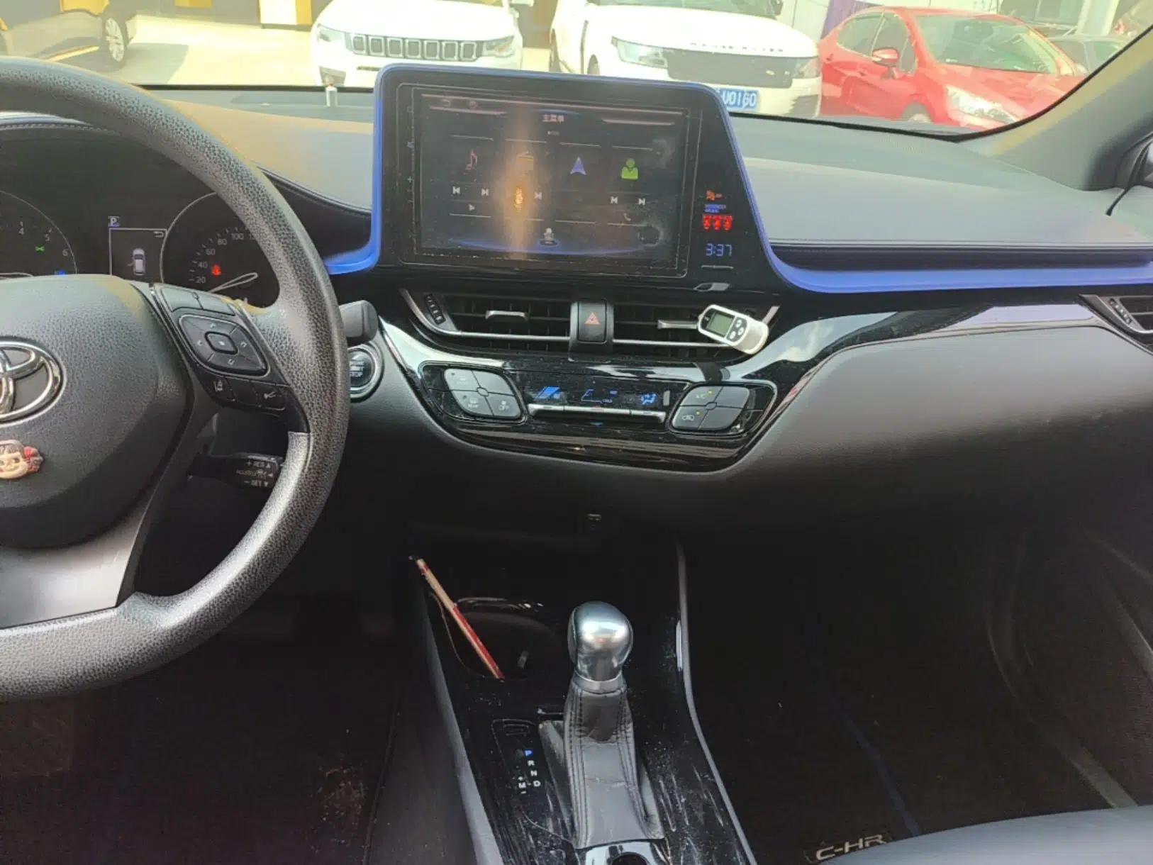 Toyota C-HR 2020 2.0L Leading Edition — миниатюра 15