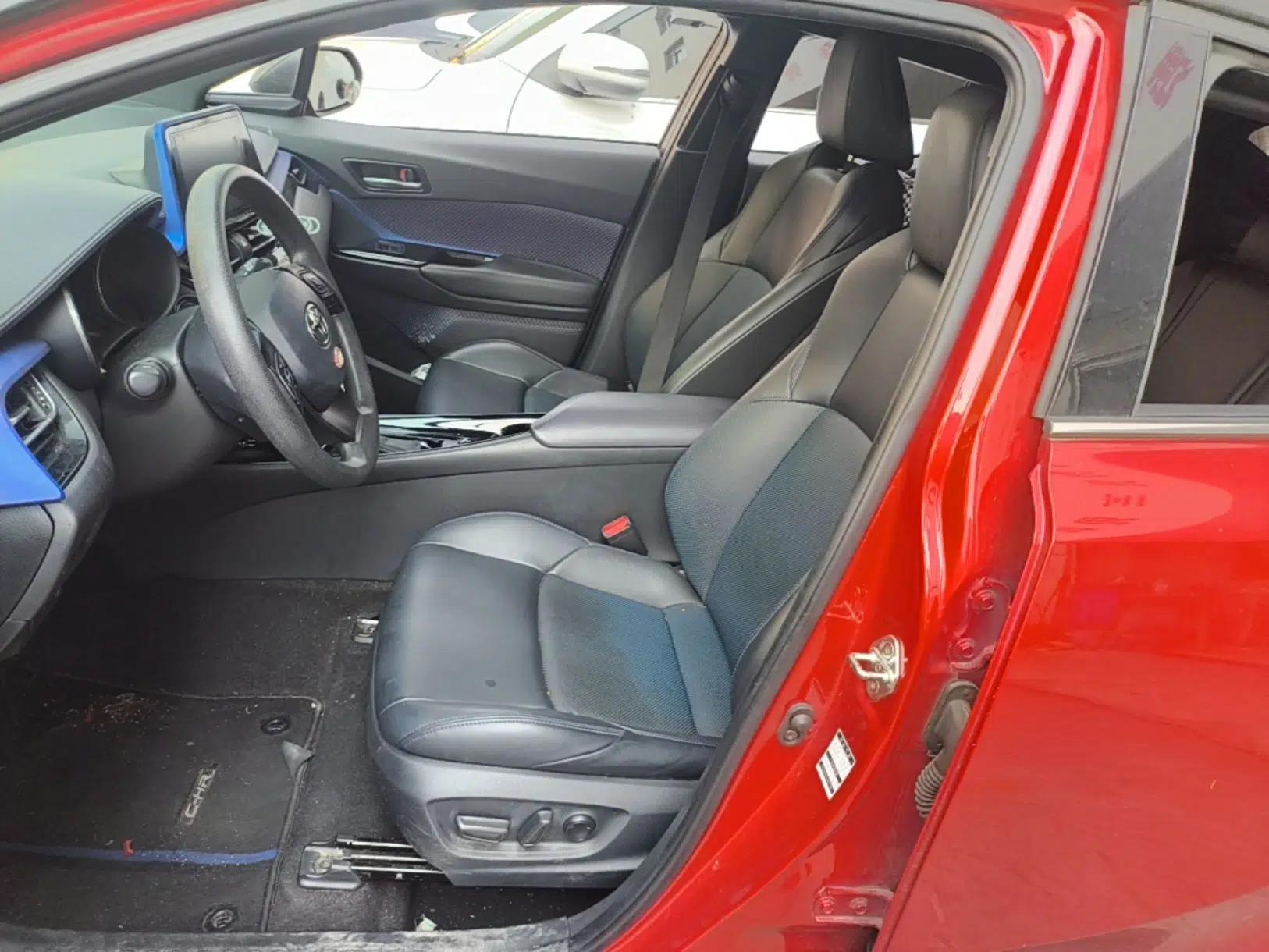 Toyota C-HR 2020 2.0L Leading Edition — миниатюра 17