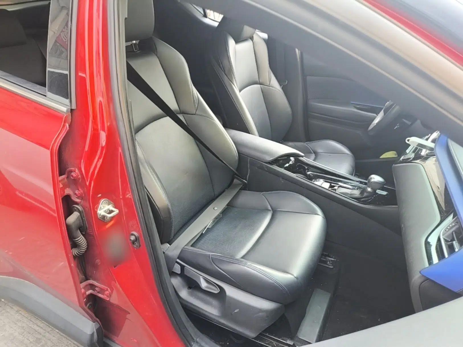Toyota C-HR 2020 2.0L Leading Edition — миниатюра 19