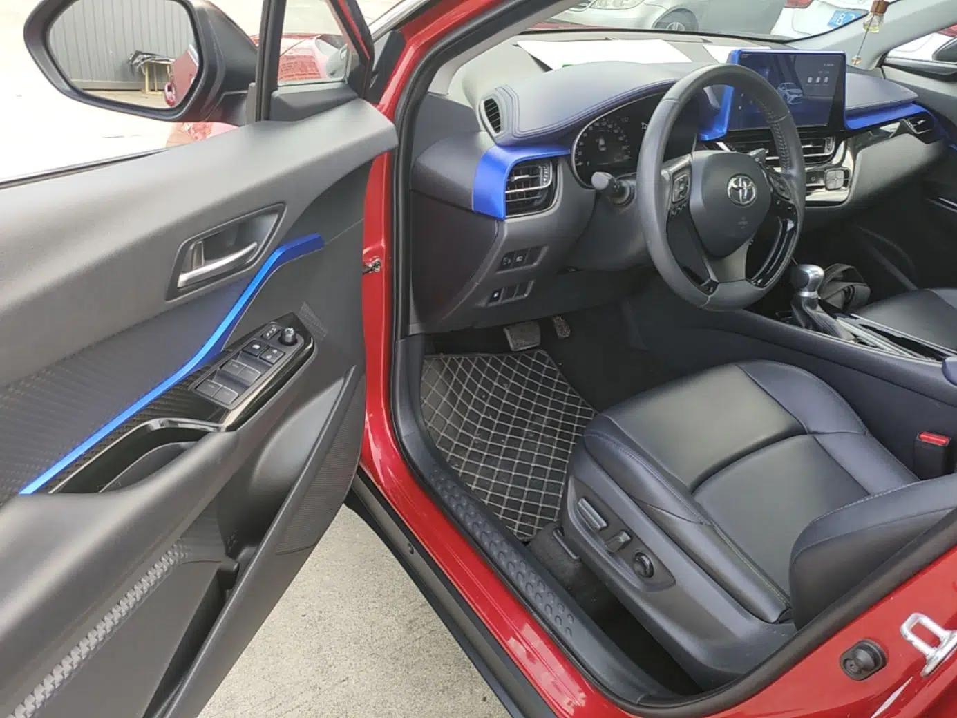 Toyota C-HR 2023 2.0L Luxury Edition — миниатюра 18