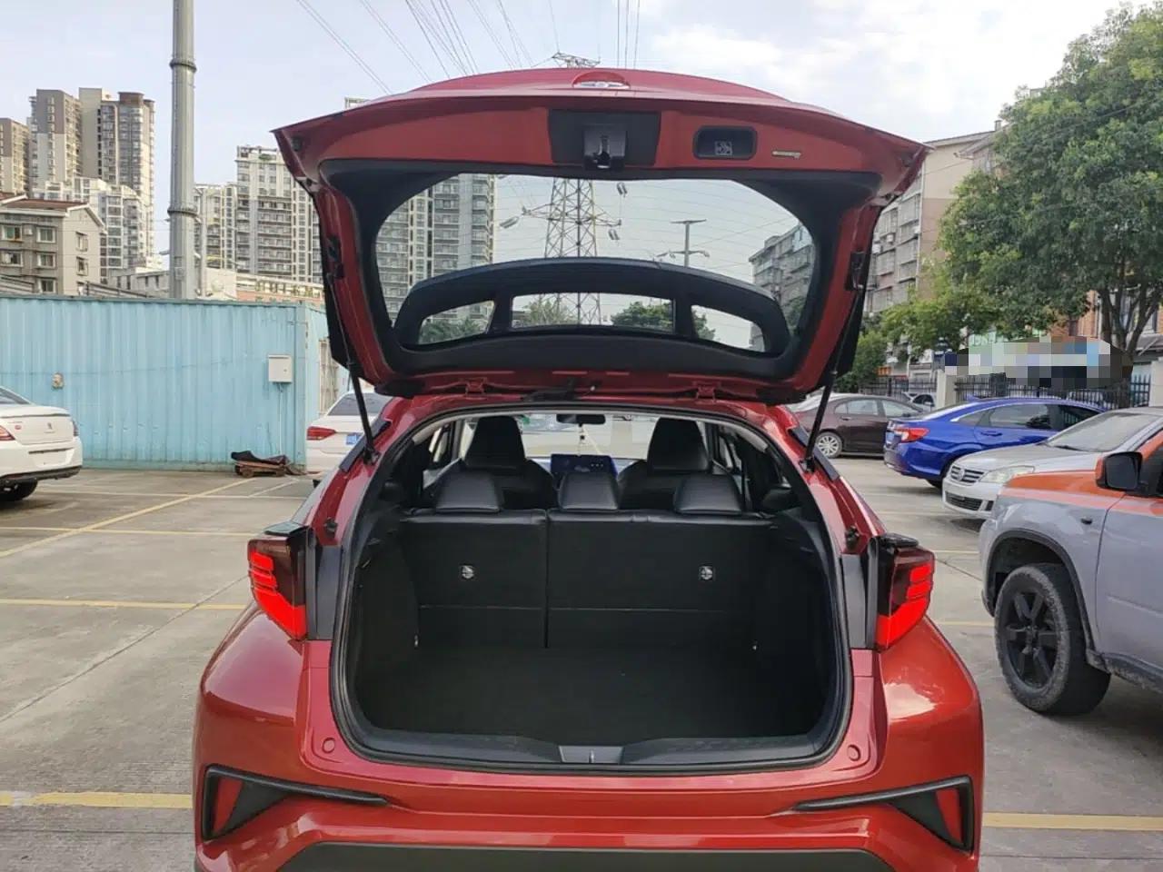 Toyota C-HR 2023 2.0L Luxury Edition — миниатюра 22
