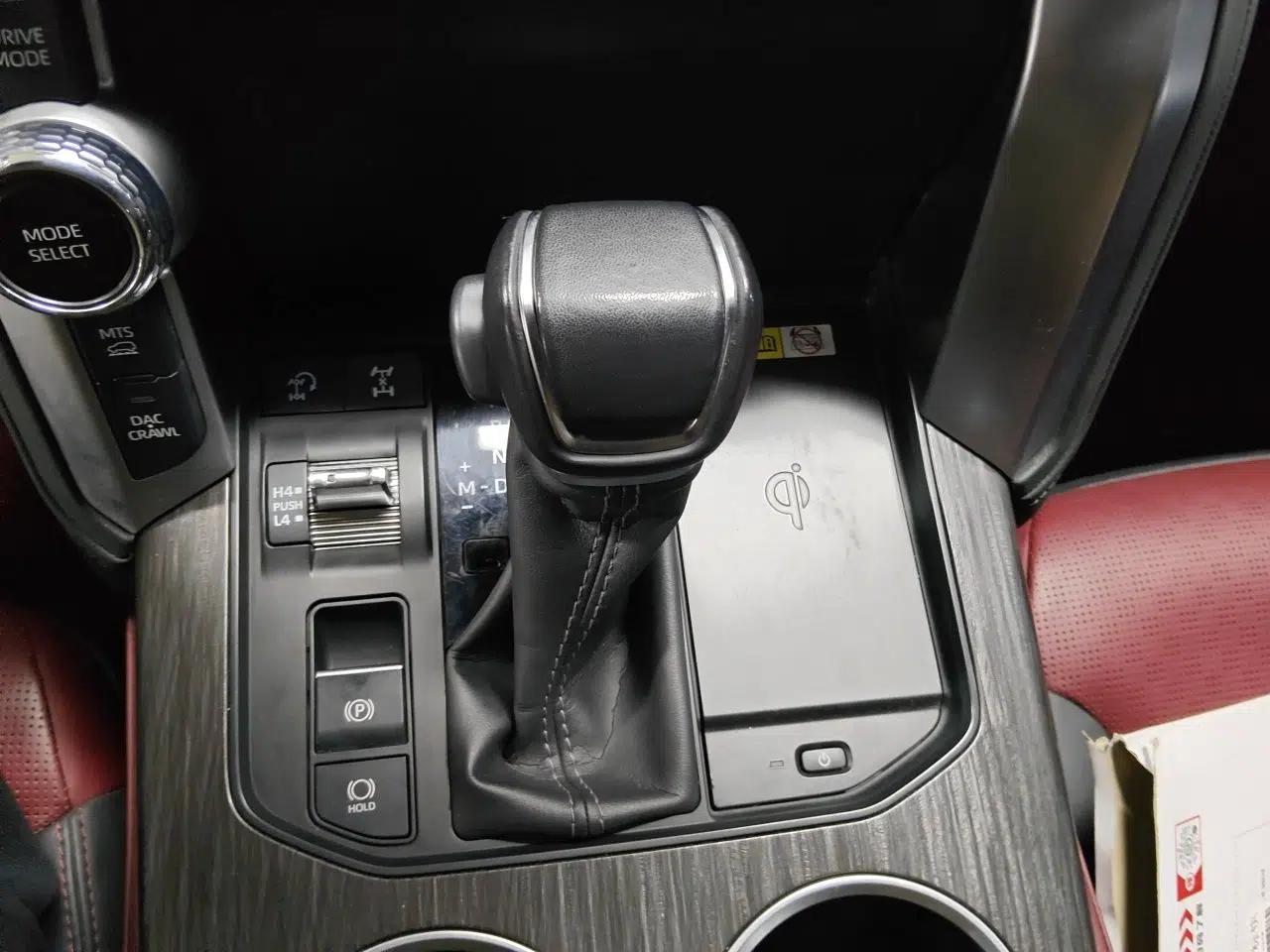 Toyota Land Cruiser Land Cruiser 2023, JBL audio, KDS head-up display, ACC, seven seats, 3.3T diesel, automatic transmission. — миниатюра 14