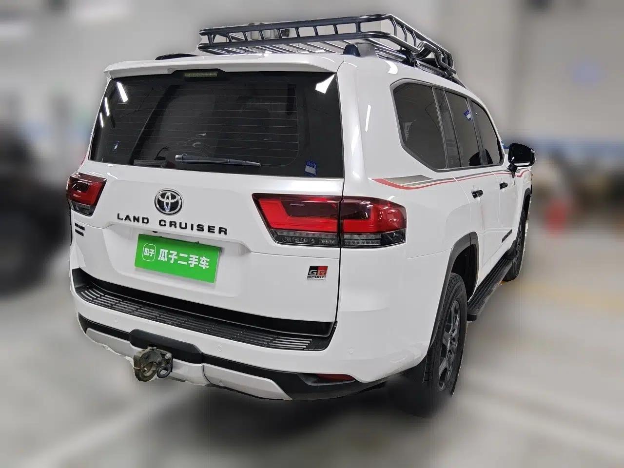 Toyota Land Cruiser Land Cruiser 2023, JBL audio, KDS head-up display, ACC, seven seats, 3.3T diesel, automatic transmission. — миниатюра 6