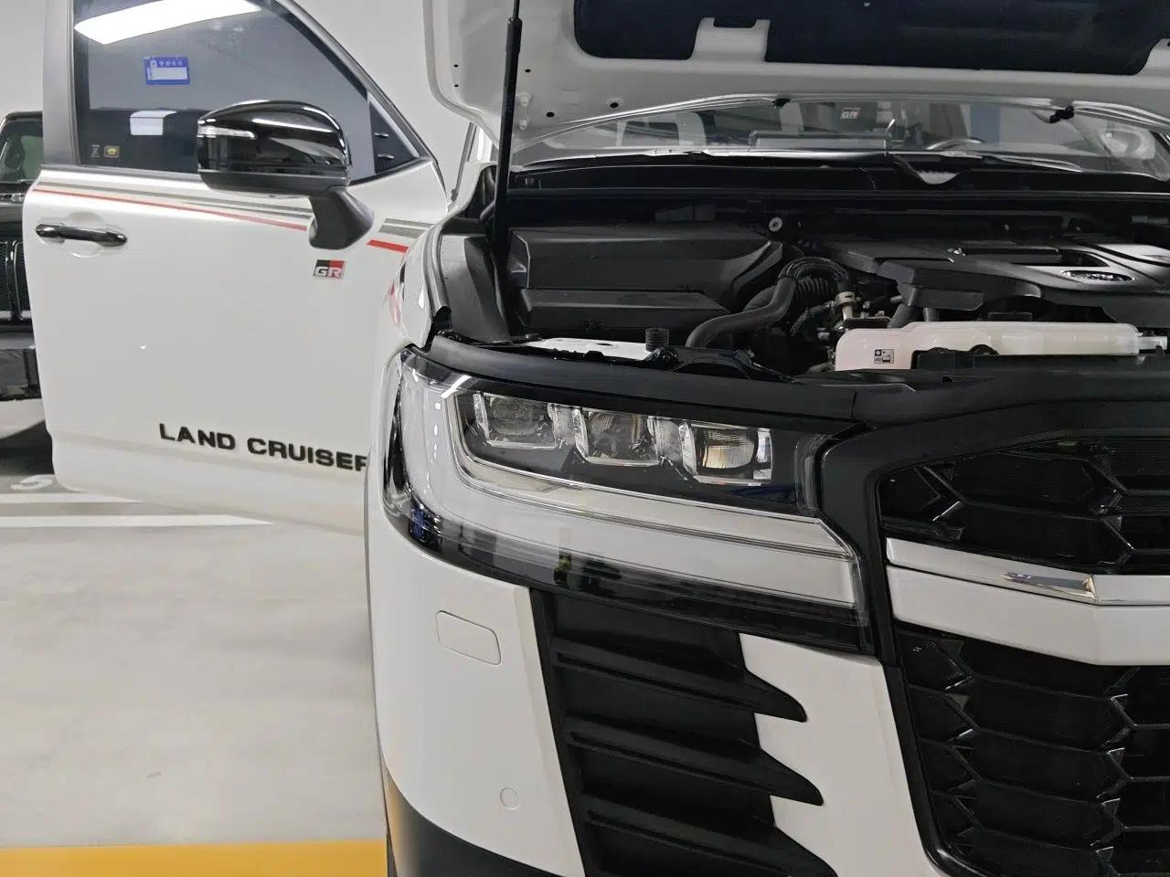 Toyota Land Cruiser Land Cruiser 2023, JBL audio, KDS head-up display, ACC, seven seats, 3.3T diesel, automatic transmission. — миниатюра 7