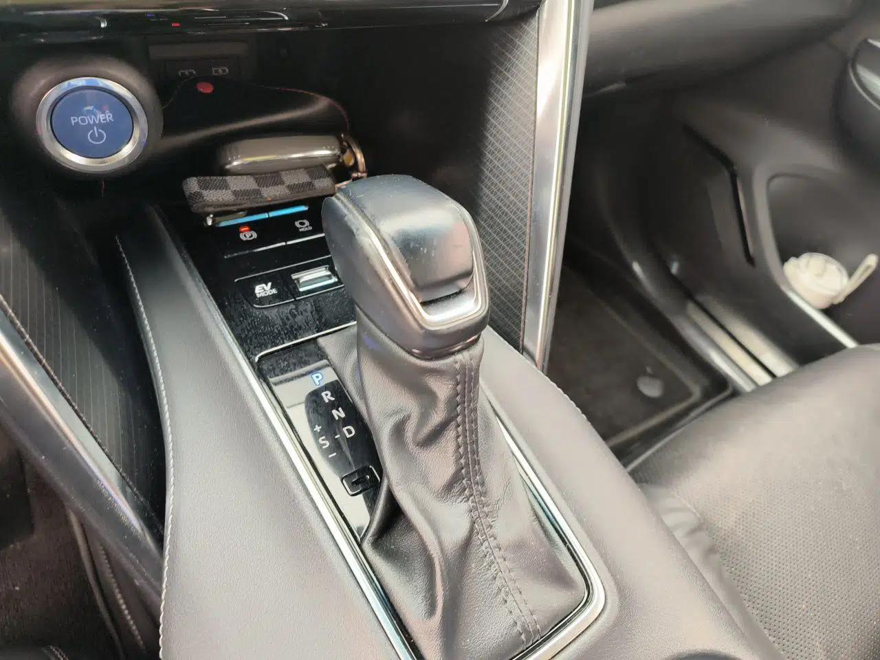 Toyota Venza 2022 Dual-Engine 2.5L CVT Four-Wheel Drive Supreme Edition — миниатюра 14