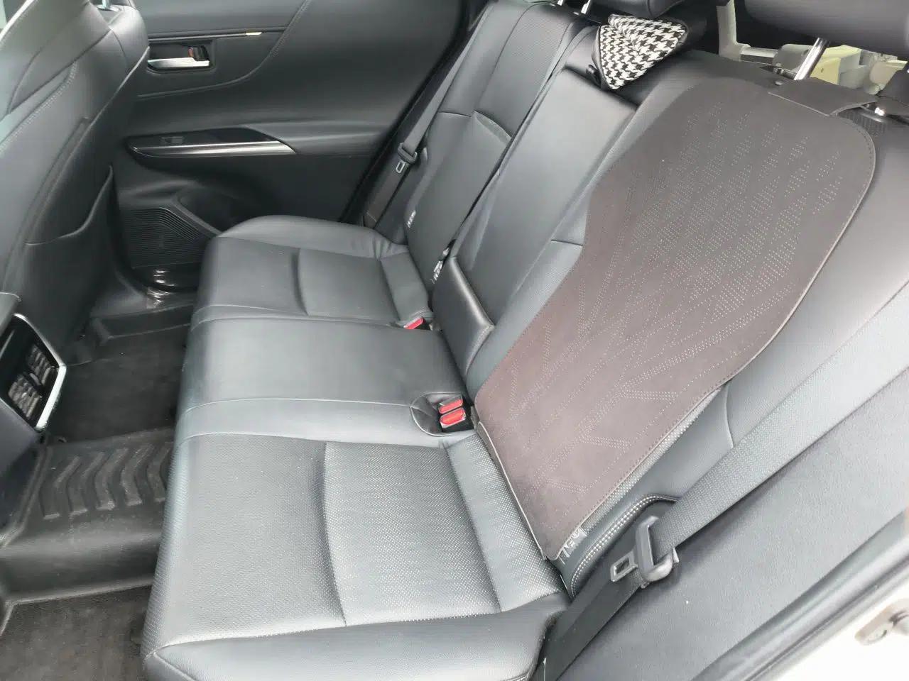 Toyota Venza 2022 Dual-Engine 2.5L CVT Four-Wheel Drive Supreme Edition — миниатюра 17