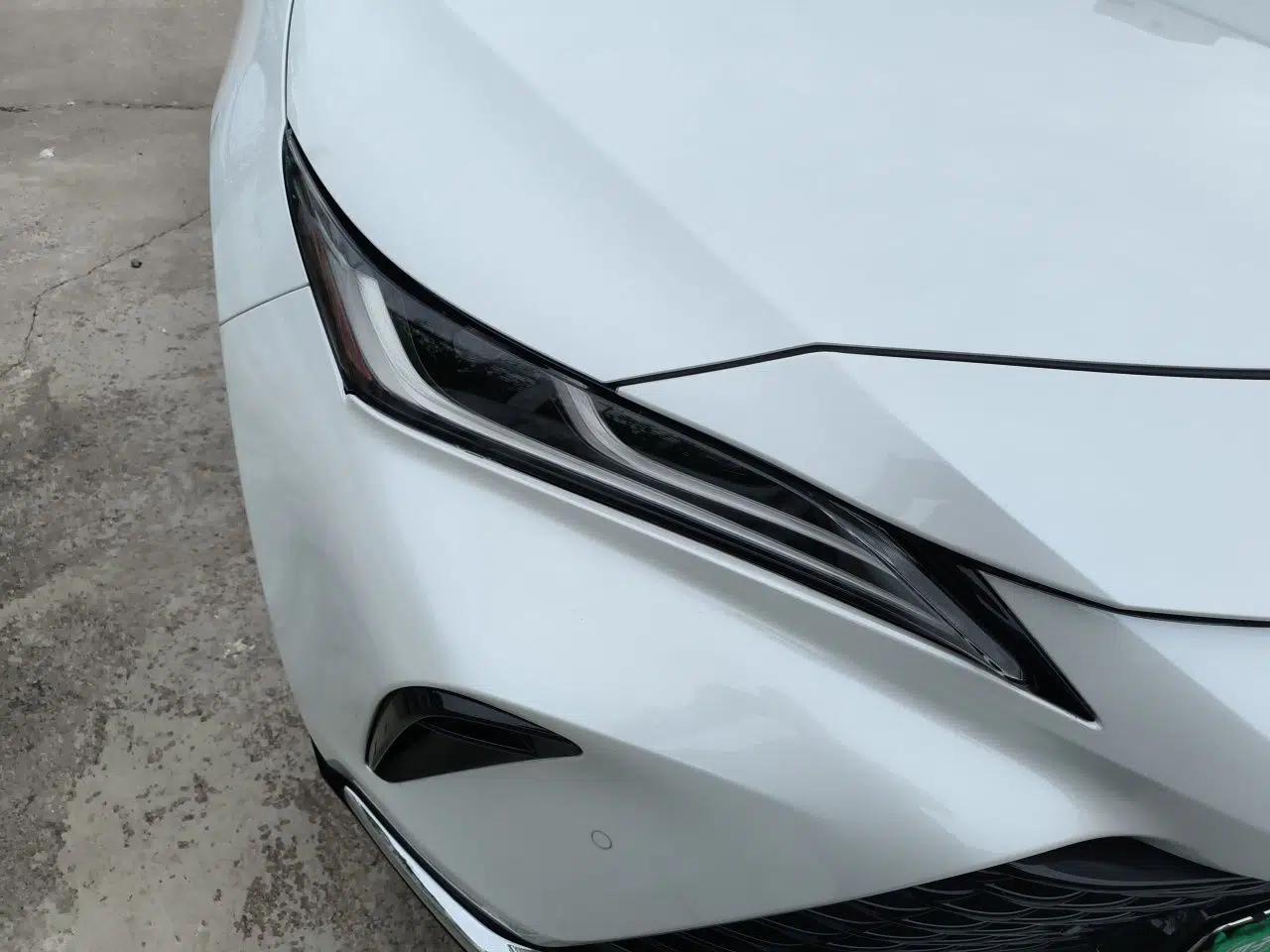 Toyota Venza 2022 Dual-Engine 2.5L CVT Four-Wheel Drive Supreme Edition — миниатюра 7