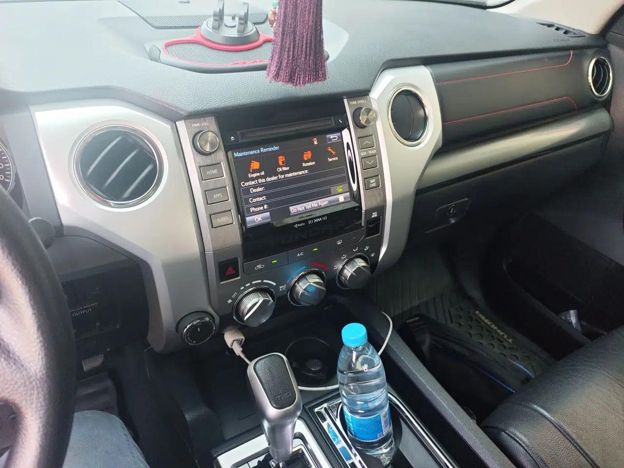 Toyota Tundra Toyota Tundra 5.7L automatic, 4 seats, pickup truck, parallel import — миниатюра 13