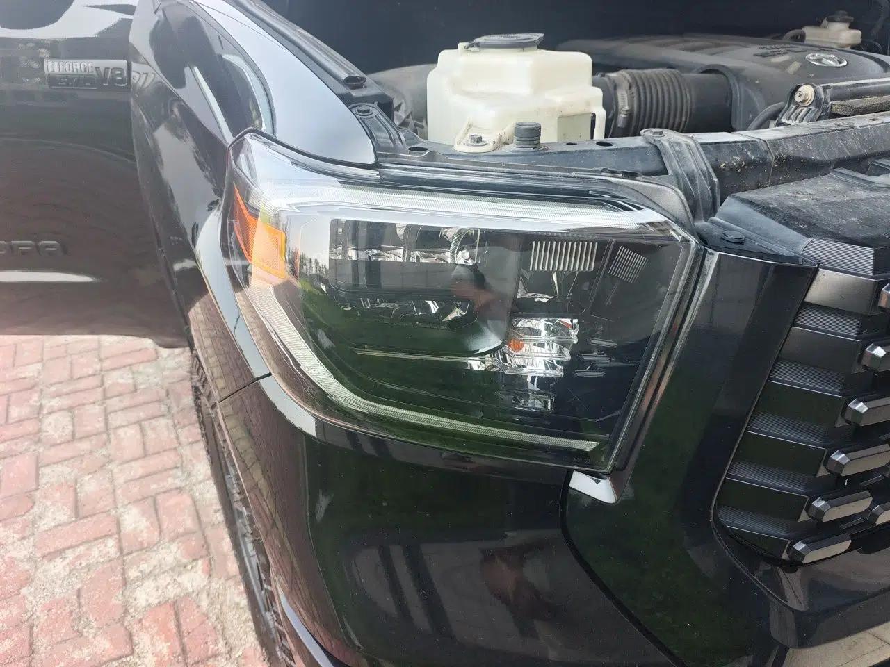 Toyota Tundra Toyota Tundra 5.7L automatic, 4 seats, pickup truck, parallel import — миниатюра 7