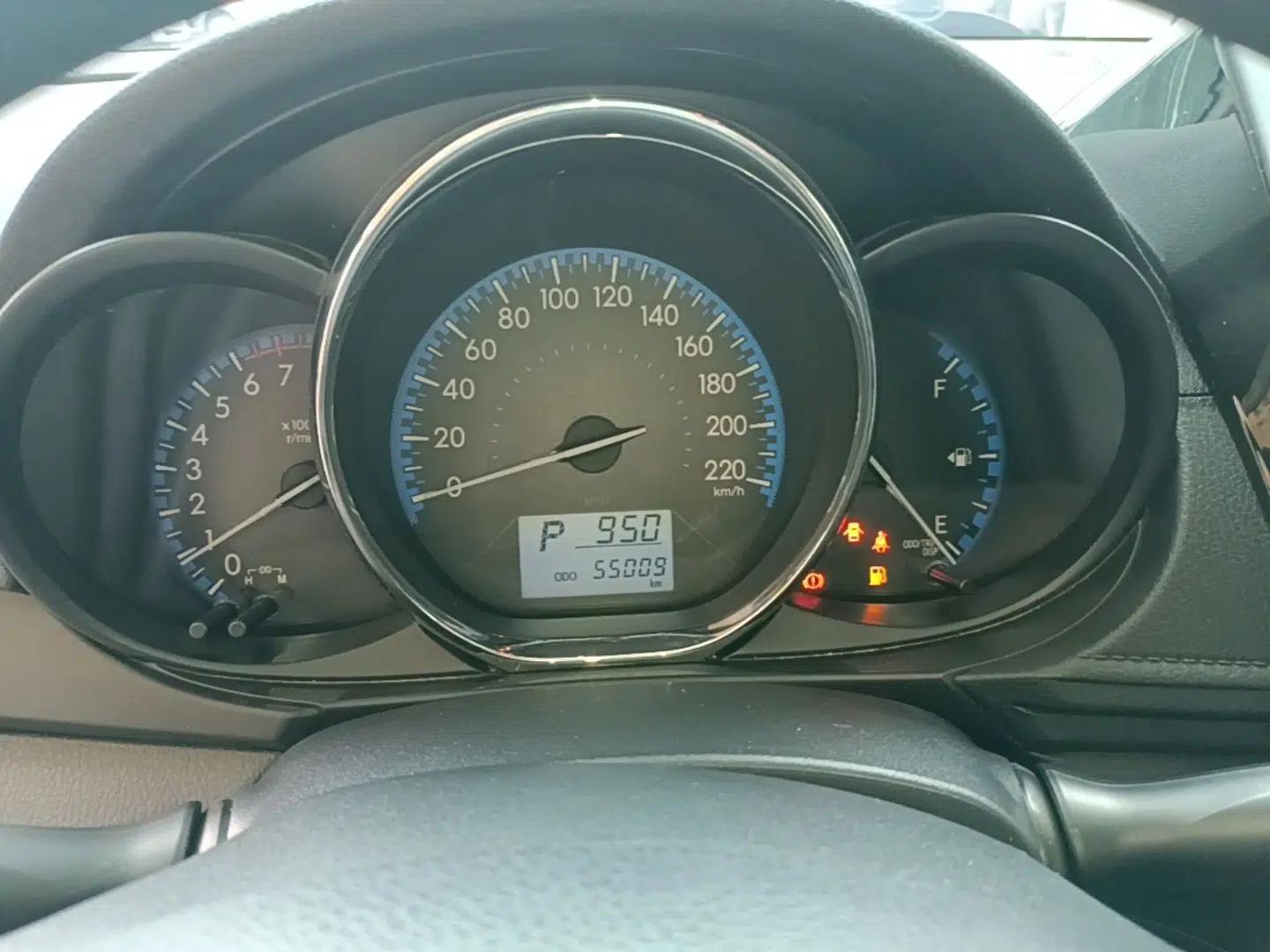 Toyota Vios FS 2017 1.5L CVT Fengchi Edition — миниатюра 14