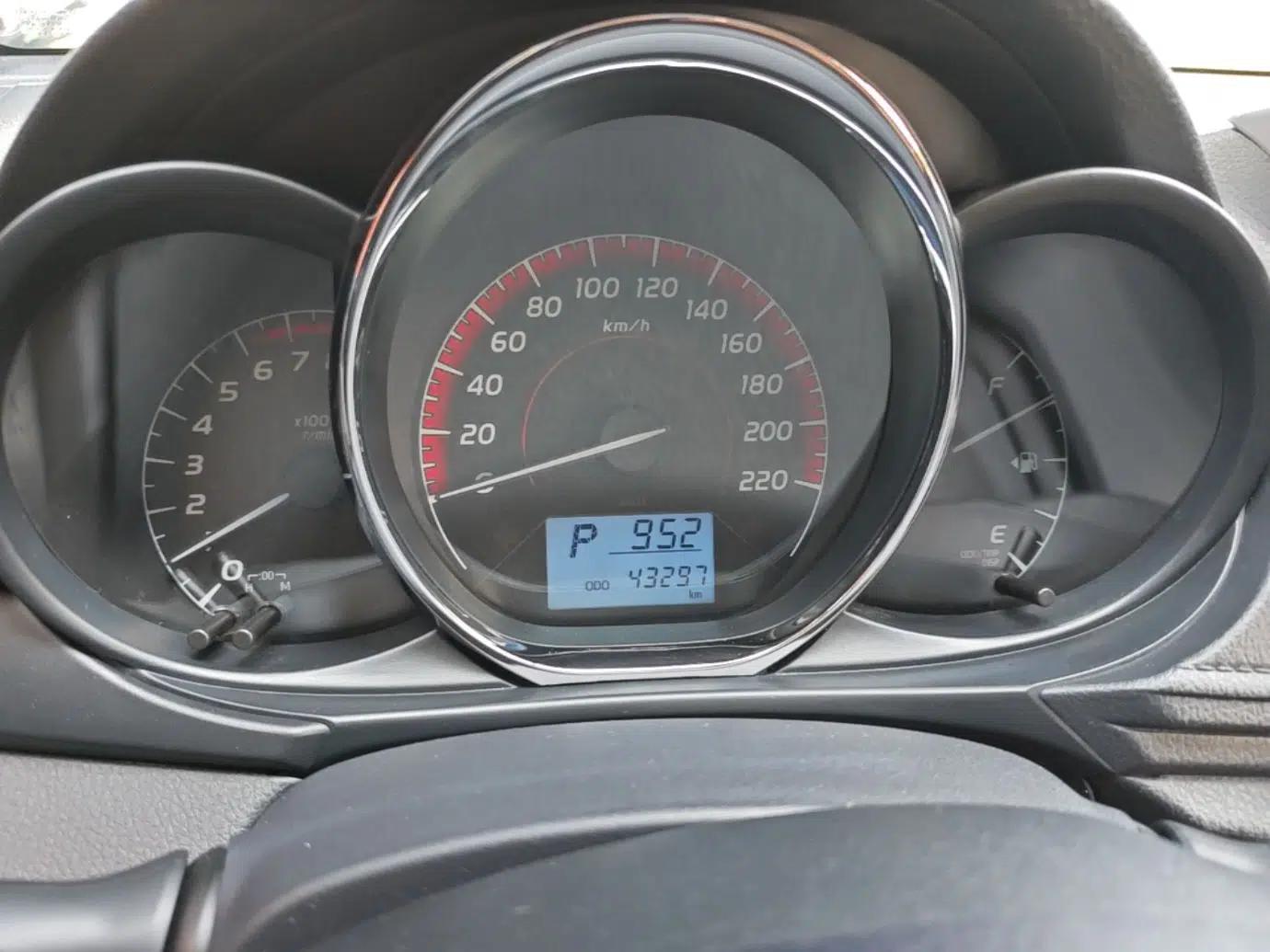 Toyota Vios FS 2021 1.5L CVT Fengchi Edition — миниатюра 14