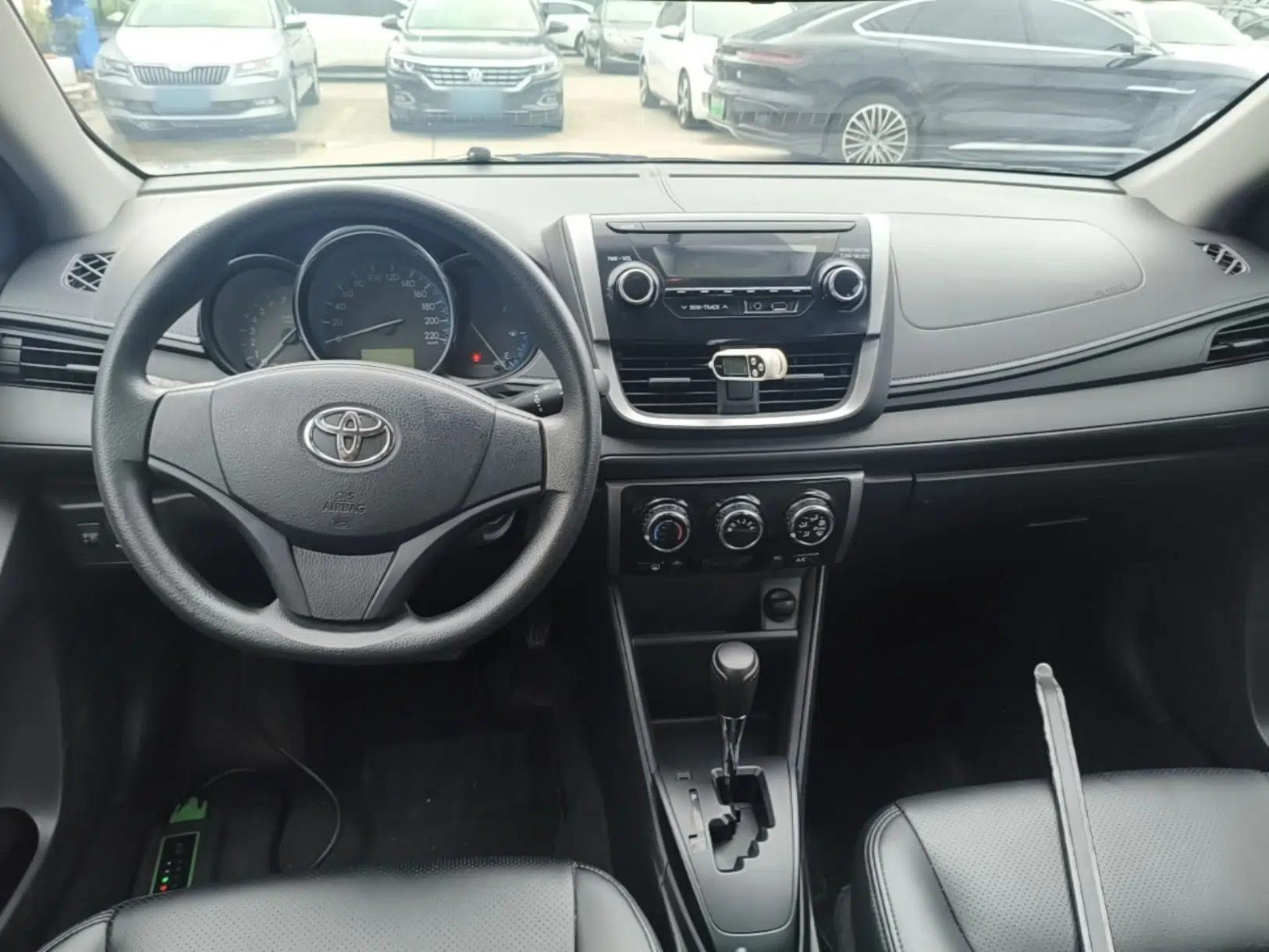 Toyota Vios FS 2017 1.5L CVT Fengchi Edition — миниатюра 12
