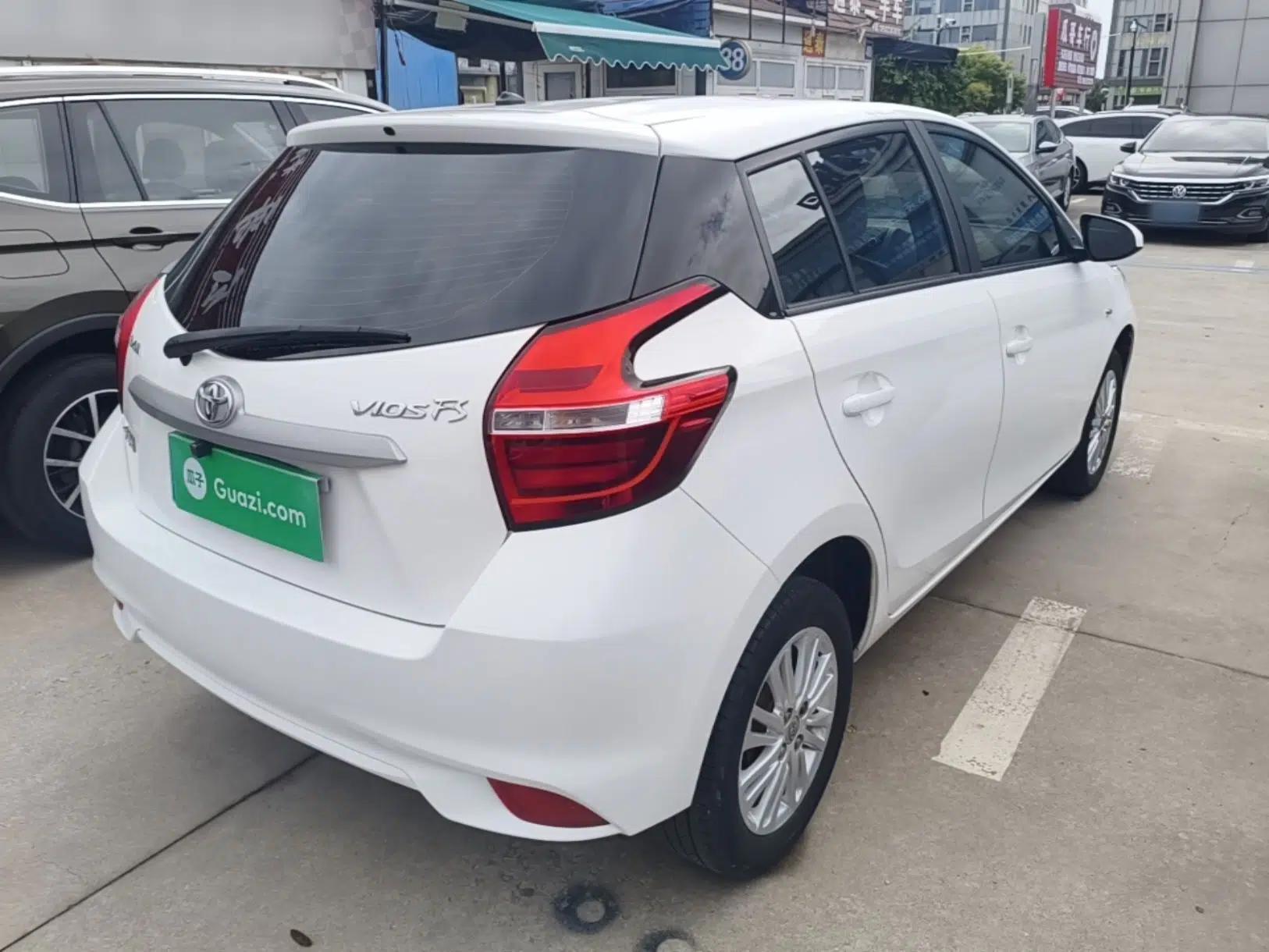 Toyota Vios FS 2017 1.5L CVT Fengchi Edition — миниатюра 6