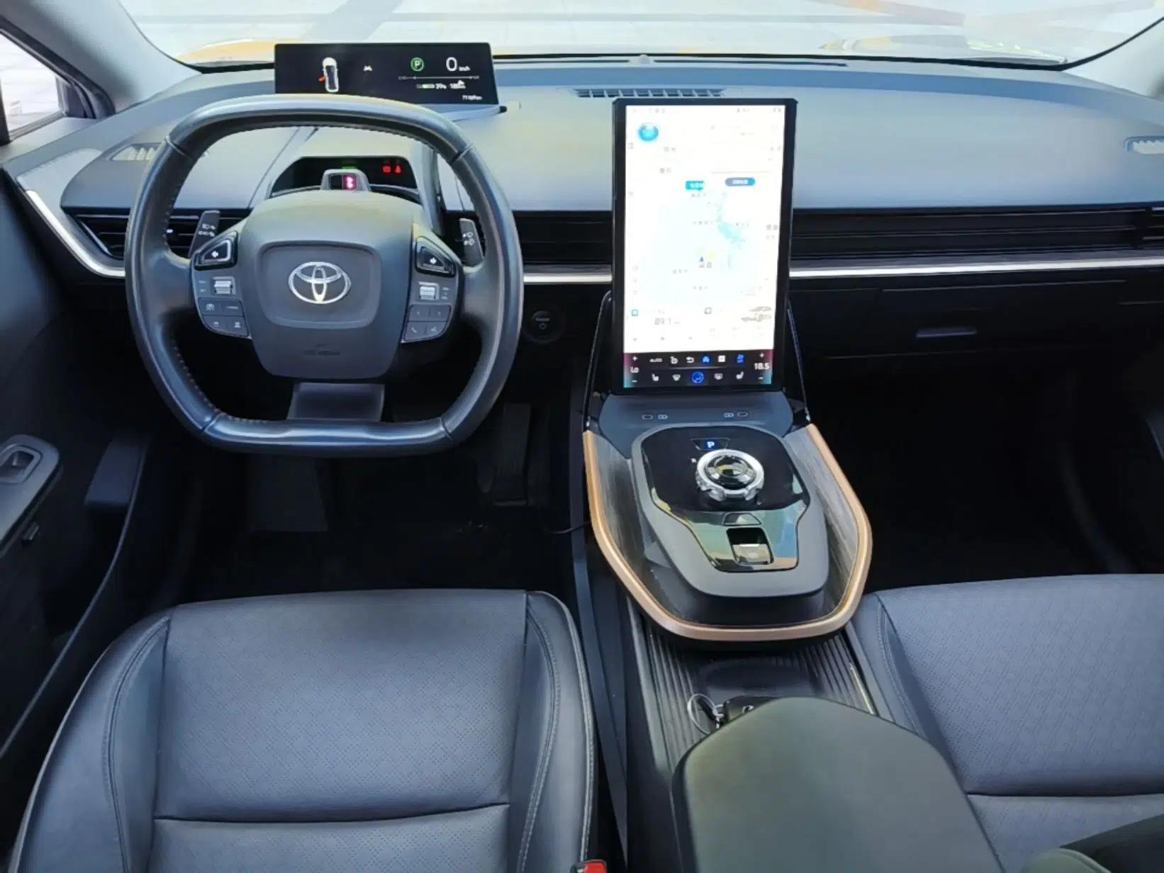 Toyota bZ3 2023 616 km Long-Range Premium — миниатюра 12