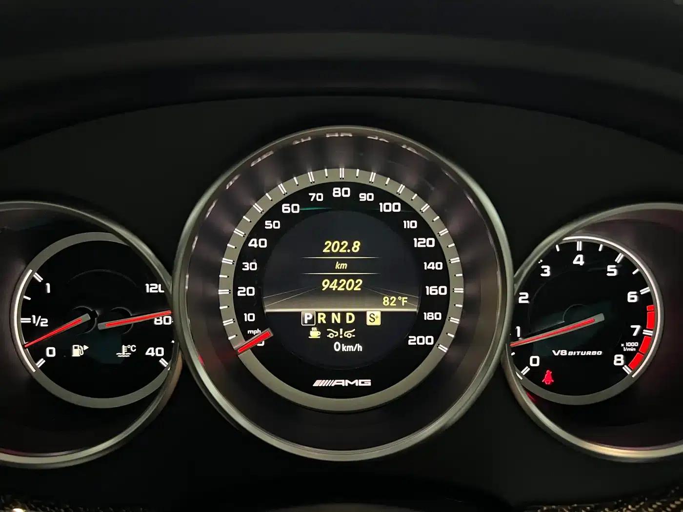 2012 Mercedes-Benz CLS AMG, AMG CLS 63 — миниатюра 12