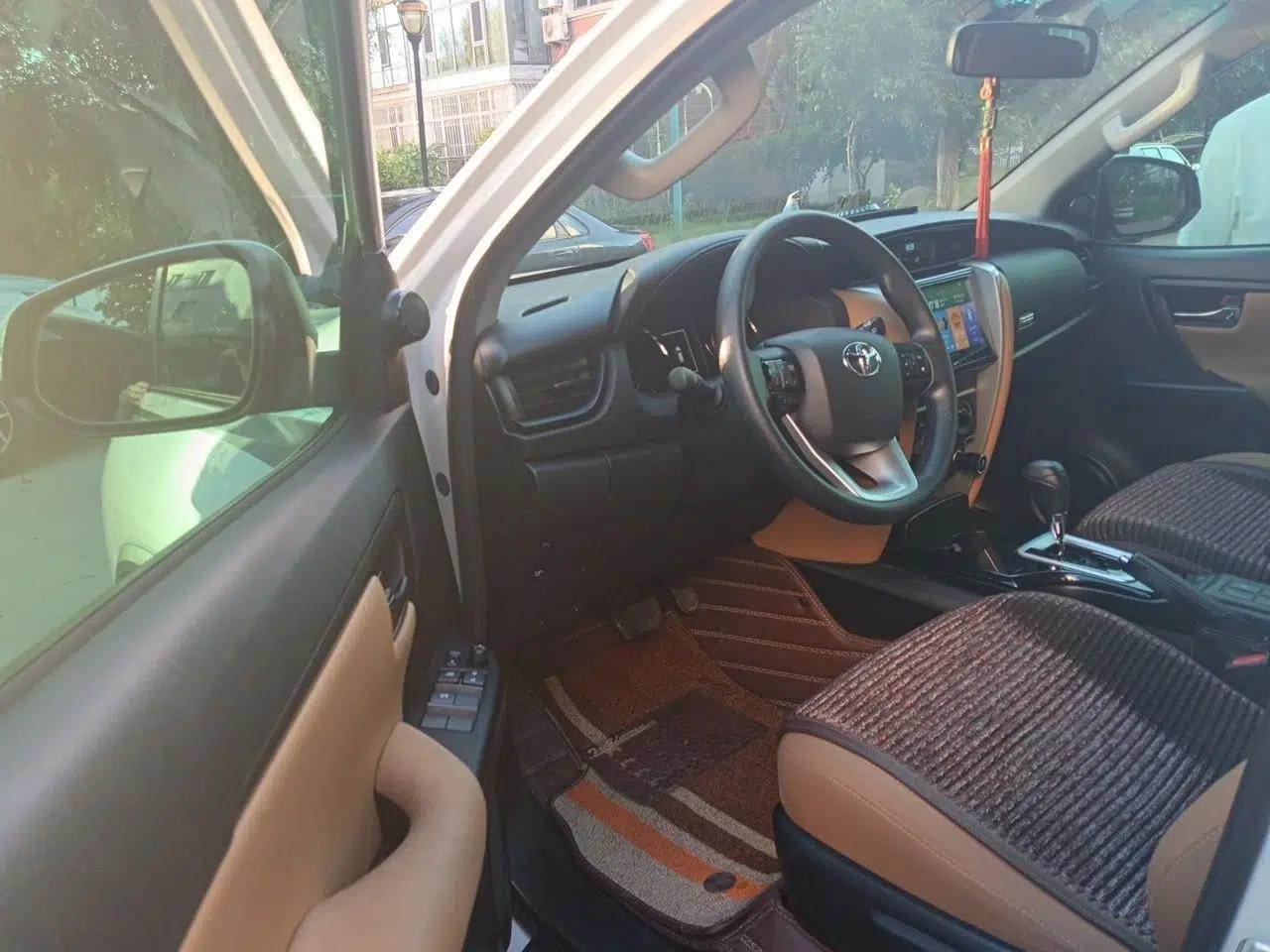 Toyota Fortuner 2016 2.7L Middle East Version — миниатюра 16