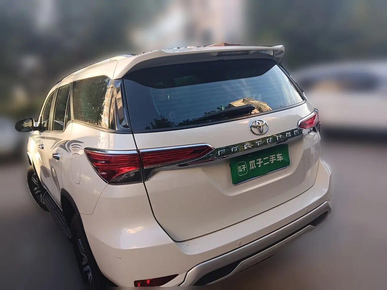 Toyota Fortuner 2016 2.7L Middle East Version — миниатюра 4