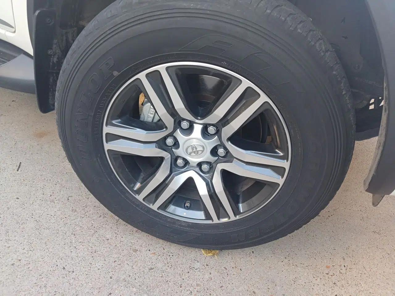 Toyota Fortuner 2016 2.7L Middle East Version — миниатюра 8