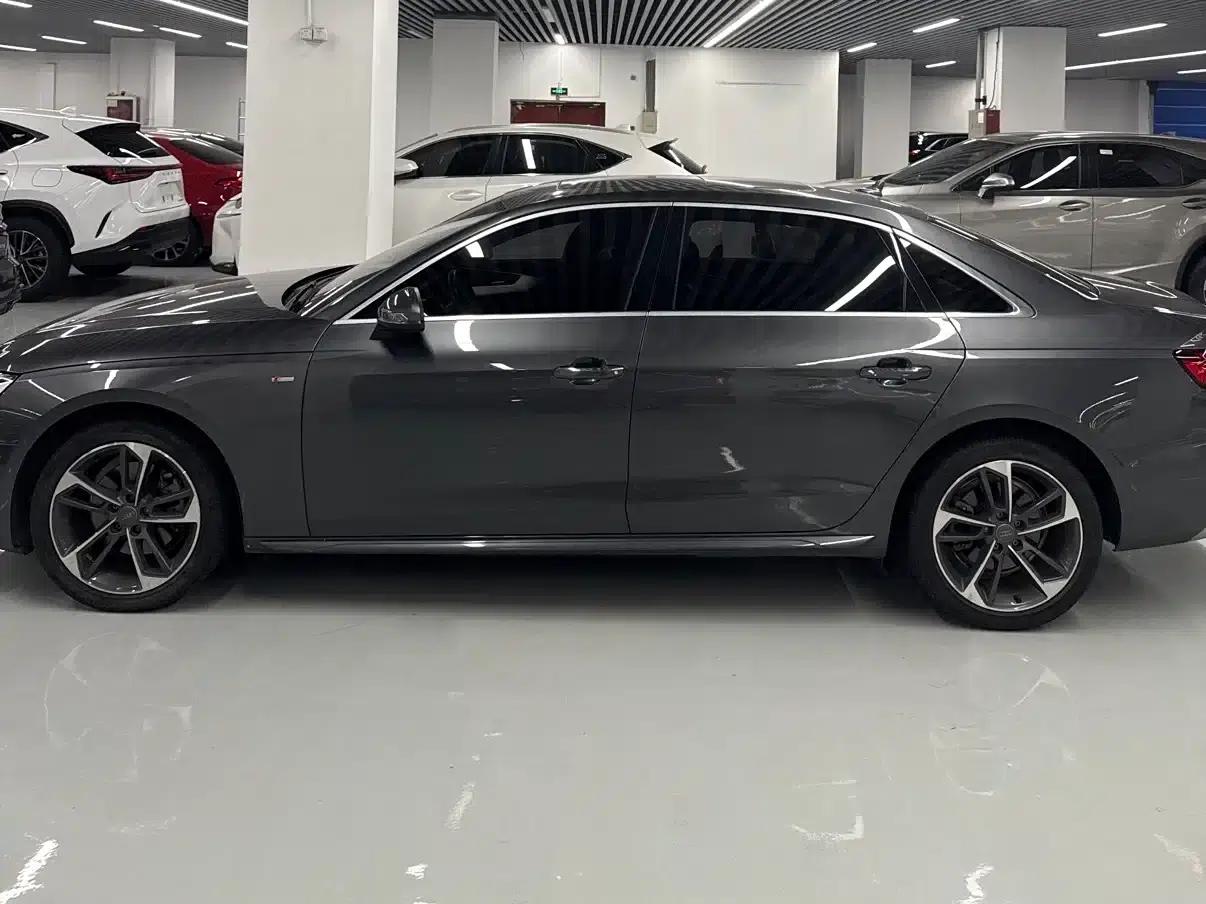 Audi A4L 2020 40 TFSI Luxury Dynamic — миниатюра 3