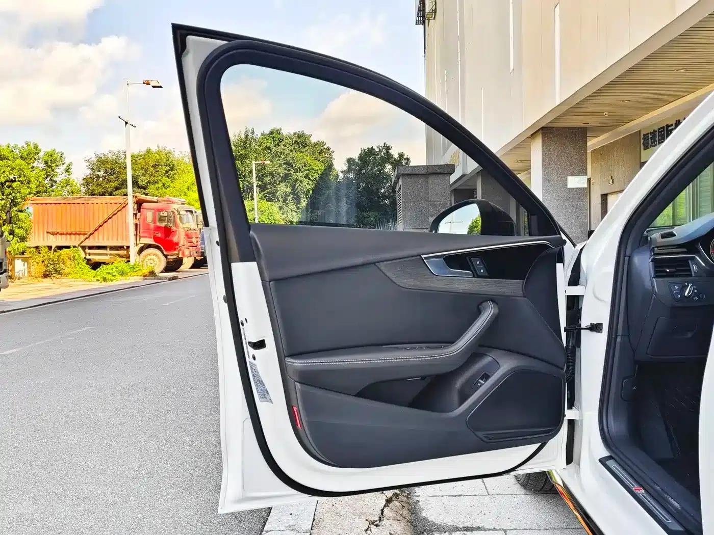 Audi A4L 2023 40 TFSI Luxury Dynamic — миниатюра 5