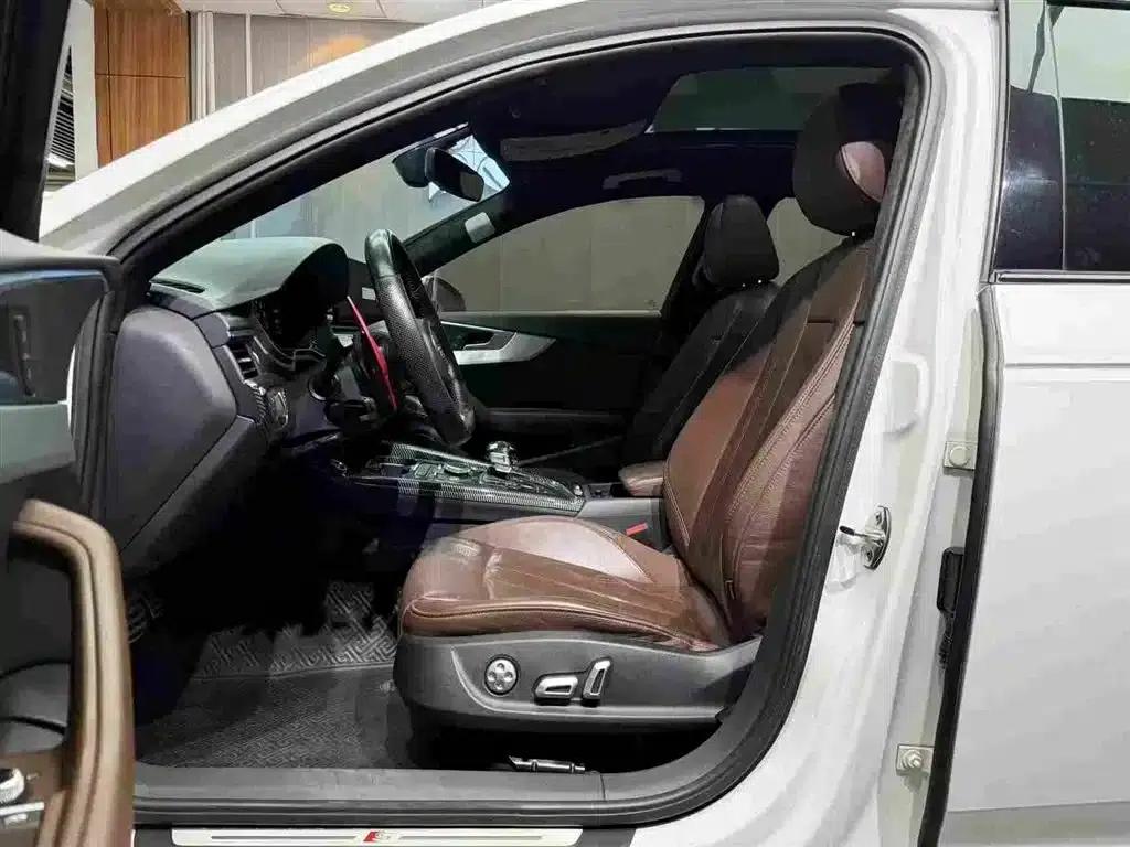 Audi A4L 2019 40 TFSI Fashion Edition (National V Emission Standard) — миниатюра 4