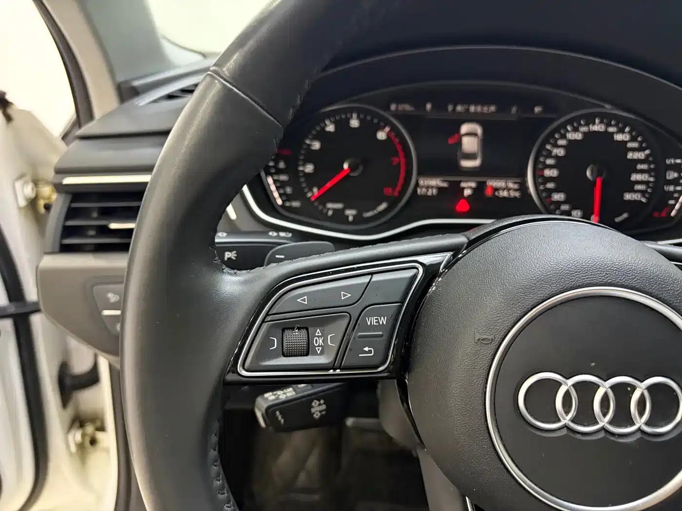 Audi A4L 2017 Plus 45 TFSI quattro Fashion Edition — миниатюра 11