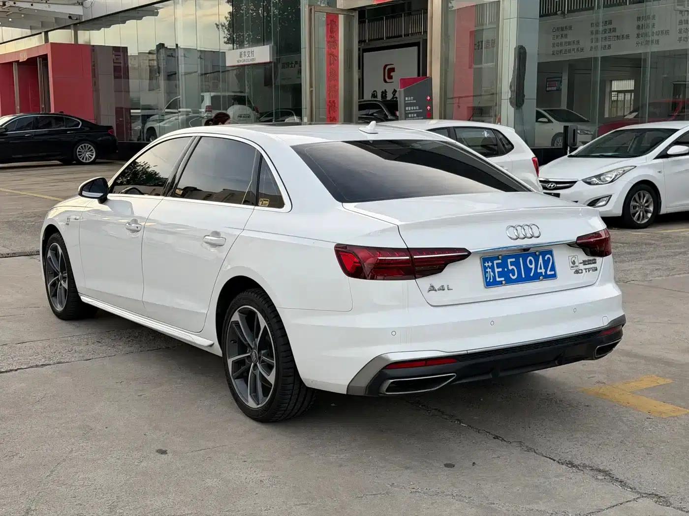 Audi A4L 2022 40 TFSI Fashion Dynamic Edition — миниатюра 7