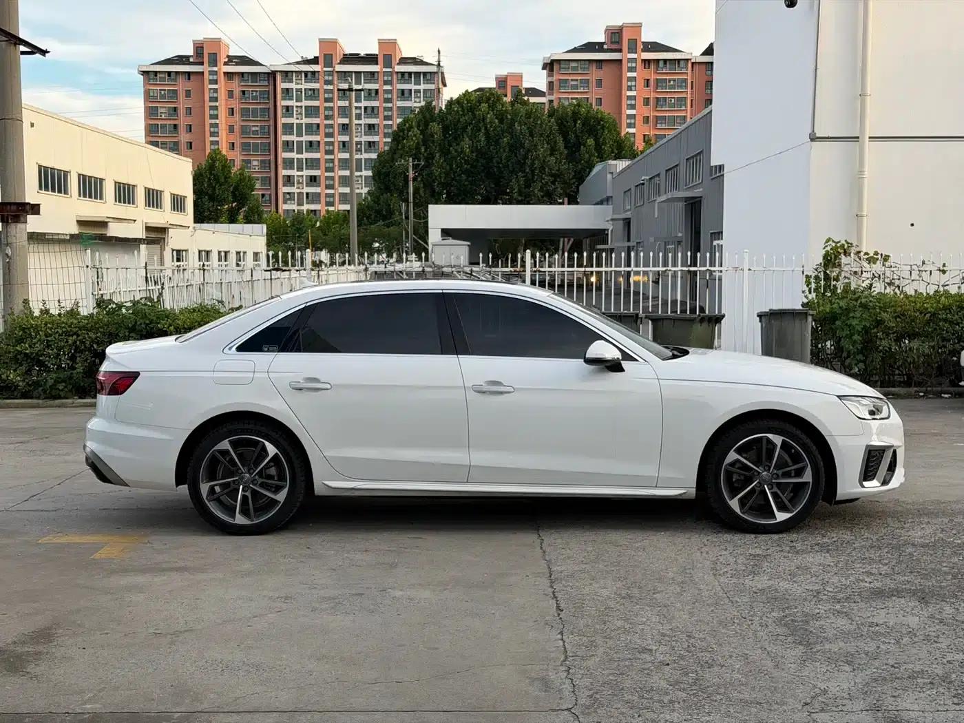 Audi A4L 2022 40 TFSI Fashion Dynamic Edition — миниатюра 10