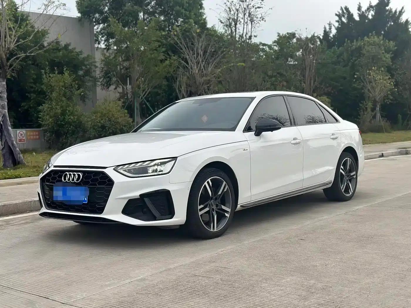 Audi A4L 2022 40 TFSI Fashion Dynamic Edition — миниатюра 1