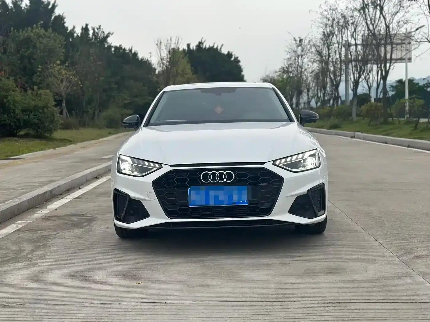 Audi A4L 2022 40 TFSI Fashion Dynamic Edition — миниатюра 2