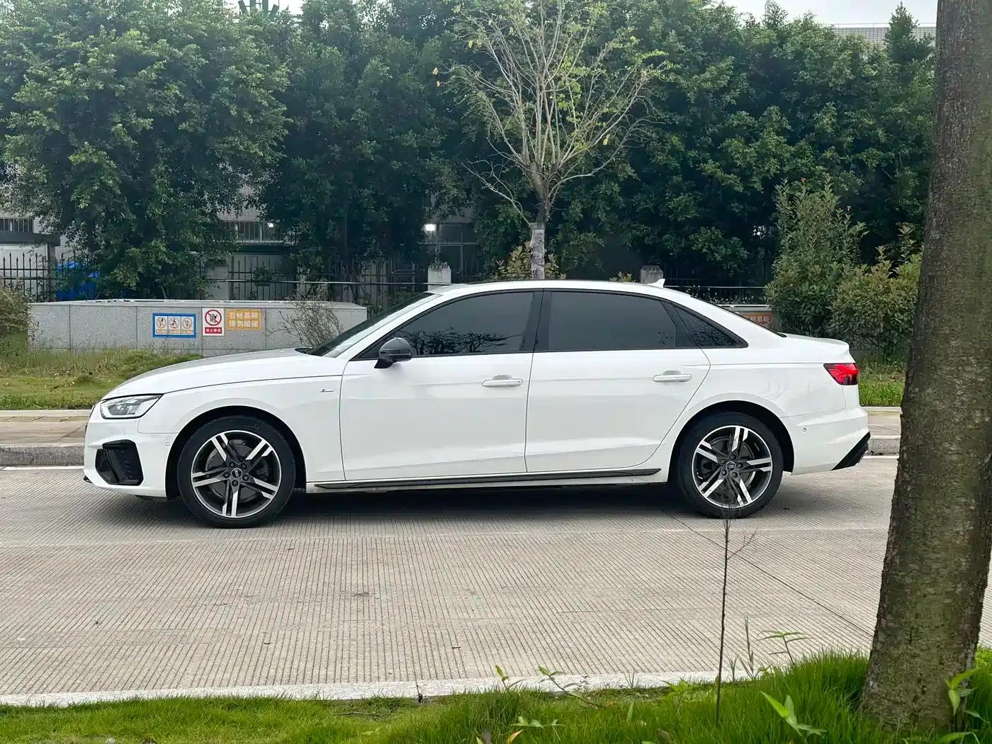 Audi A4L 2022 40 TFSI Fashion Dynamic Edition — миниатюра 3