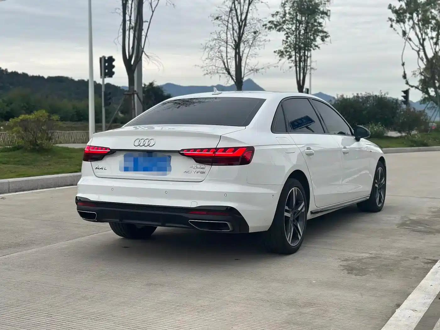 Audi A4L 2022 40 TFSI Fashion Dynamic Edition — миниатюра 5